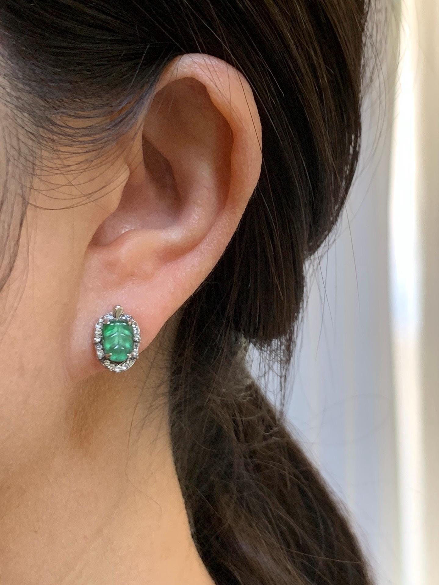 Natural Guatemalan Grade A Icy Highly Translucent Green Jade Jadeite Petite Carved Leaf Stud Earrings Sterling Silver 天然冰危绿翡翠迷你叶子镶嵌耳钉 XWY66B
