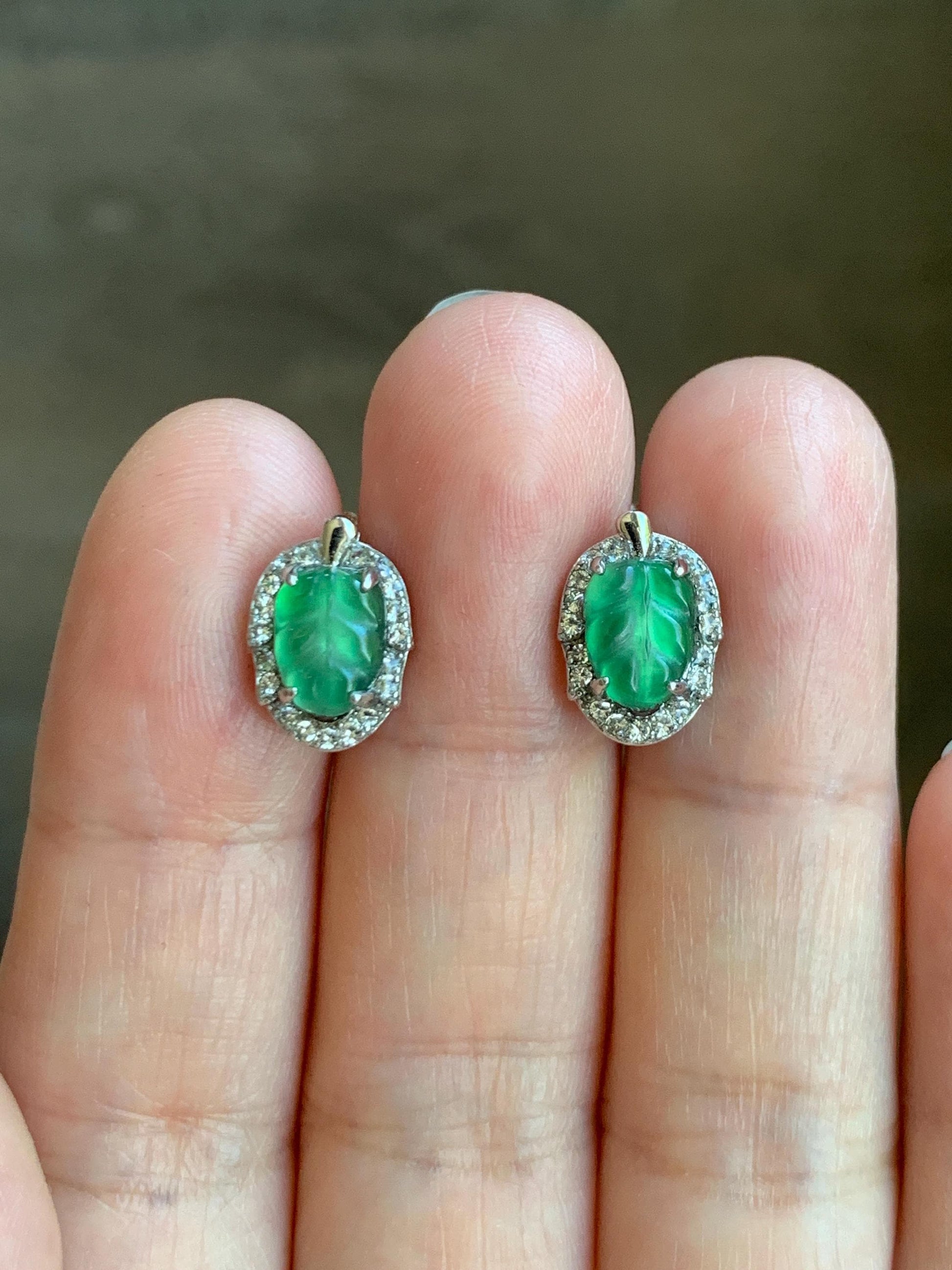 Natural Guatemalan Grade A Icy Highly Translucent Green Jade Jadeite Petite Carved Leaf Stud Earrings Sterling Silver 天然冰危绿翡翠迷你叶子镶嵌耳钉 XWY66B