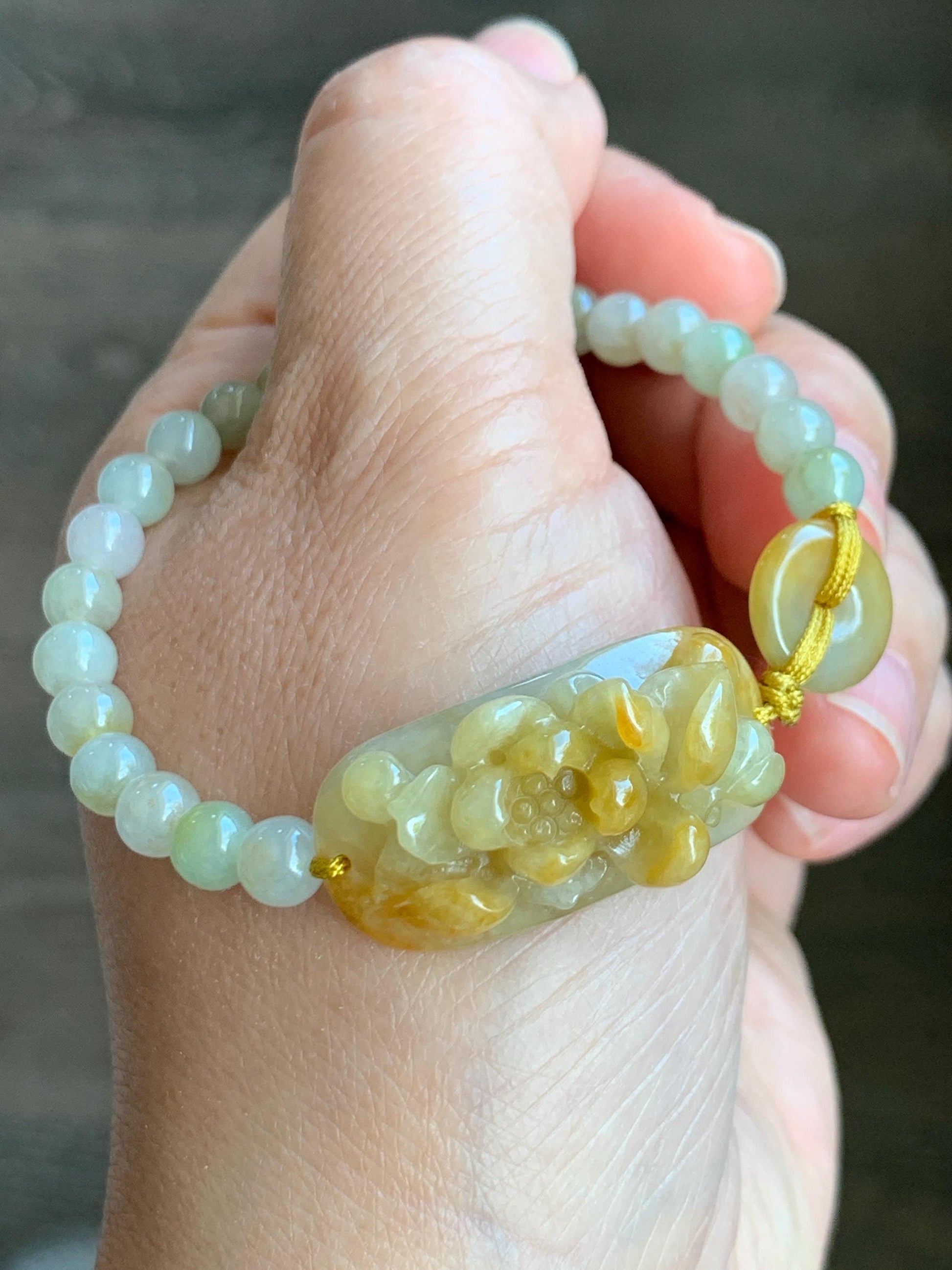 Natural Grade A Icy Translucent Vibrant Yellow Jade Jadeite Carved Lotus Flower Cuff Beaded Bracelet 7” 16g 天然冰黄翡翠莲花圆珠手串 MHL278