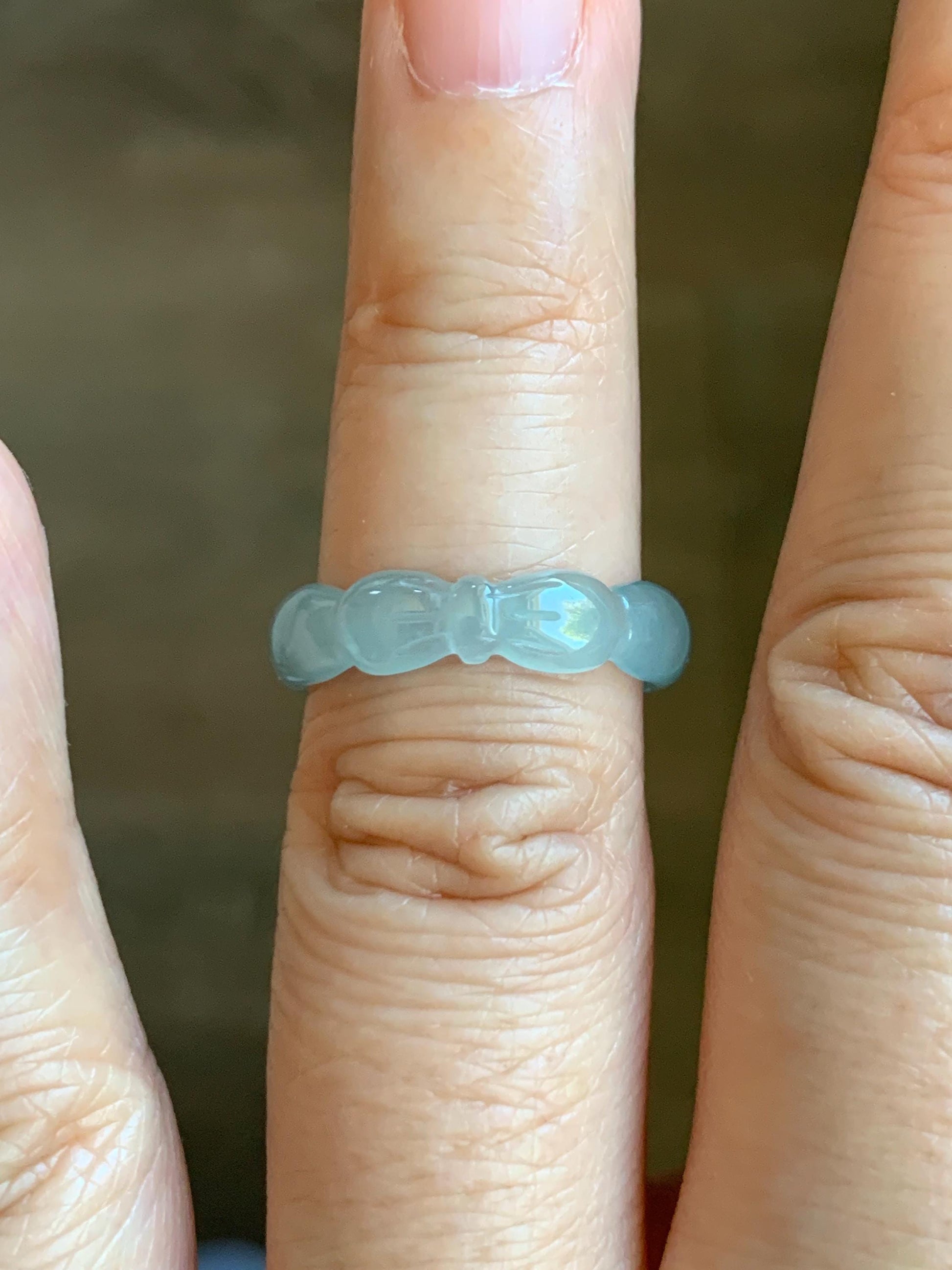 Natural Grade A Guatemalan Icy Highly Translucent Pastel Teal Jade Jadeite Carved Bow Band Ring Size 6 US 天然冰危起光浅蓝翡翠蝴蝶结戒圈 WHD55A