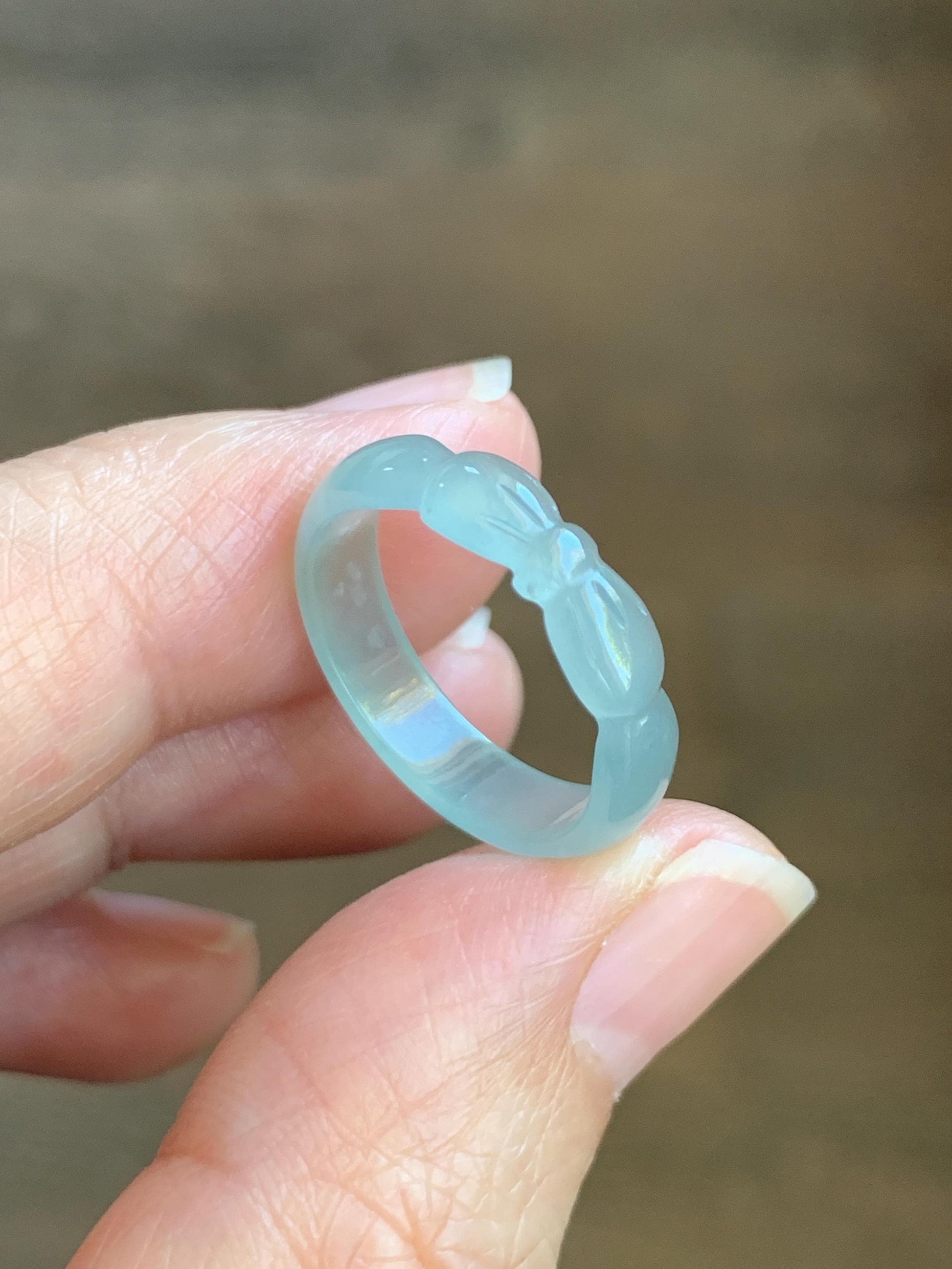 Natural Grade A Guatemalan Icy Highly Translucent Pastel Teal Jade Jadeite Carved Bow Band Ring Size 6 US 天然冰危起光浅蓝翡翠蝴蝶结戒圈 WHD55A