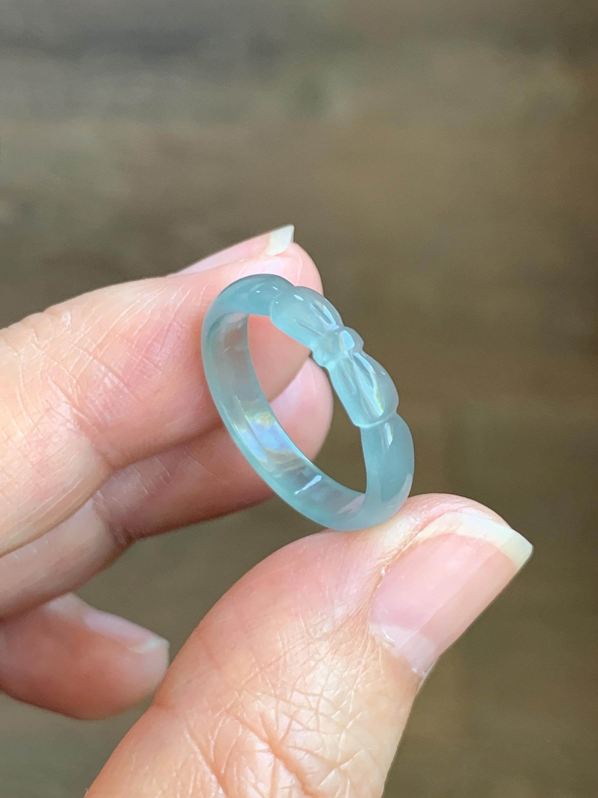 Natural Grade A Guatemalan Icy Highly Translucent Pastel Teal Jade Jadeite Carved Bow Band Ring Size 7.5 US 天然冰危起光浅蓝翡翠蝴蝶结戒圈 WHD55B