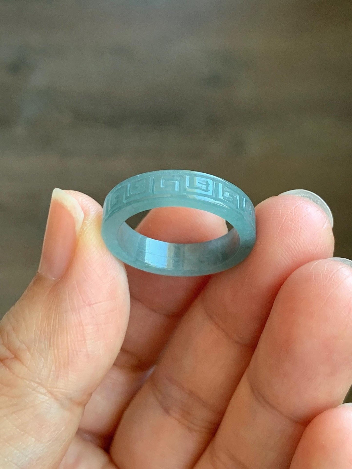 Natural Grade A Guatemalan Icy Translucent Gelatinous Dusty Blue Jade Jadeite Engraved Band Ring Size 7.25 US 天然冰胶危蓝翡翠仿古雕戒圈 HWJ66