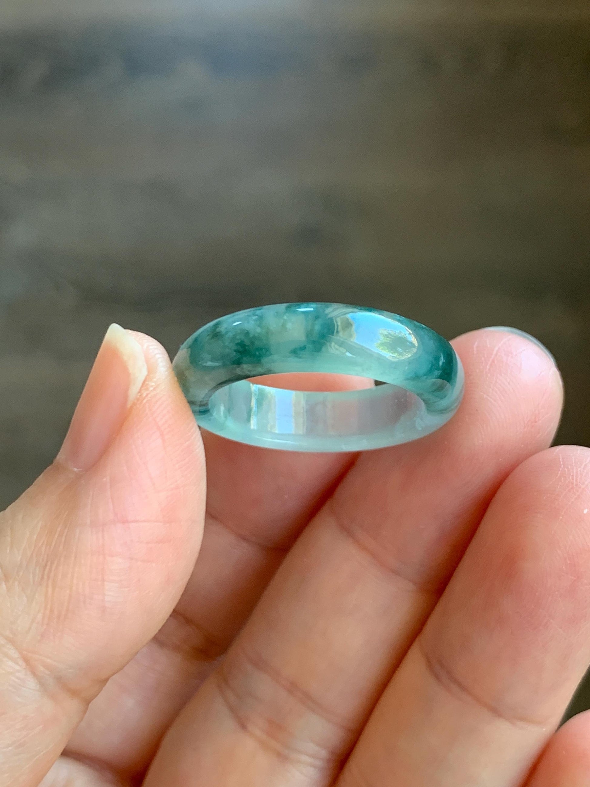 Certified Natural Grade A Icy Translucent Gelatinous Old Mine Green Marbled Jade Jadeite Band Ring Size 9 US 4.17g 天然冰胶浅绿飘花翡翠戒圈 8747