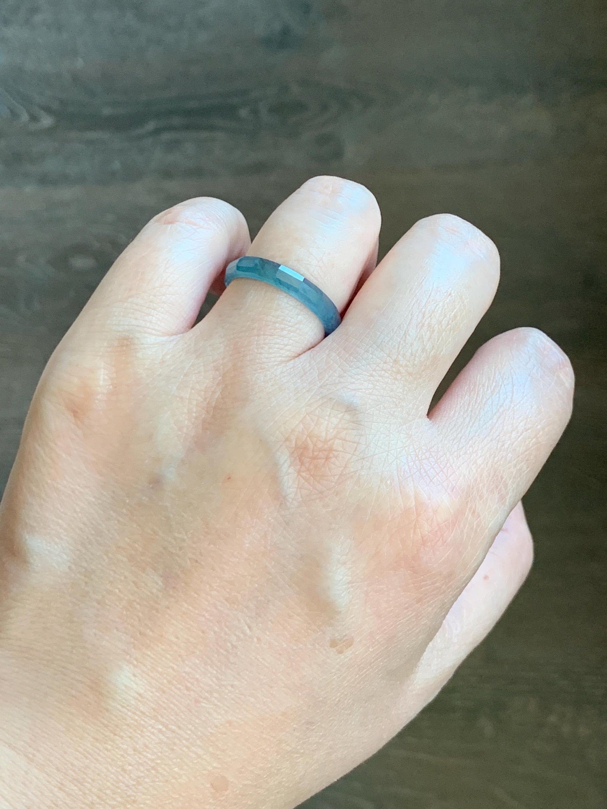 Natural Grade A Guatemalan Icy Highly Translucent Aegean Blue Jade Jadeite Faceted Band Ring Size 7.75 US 天然冰危牛仔蓝起光翡翠切割面戒圈 QGM80-A