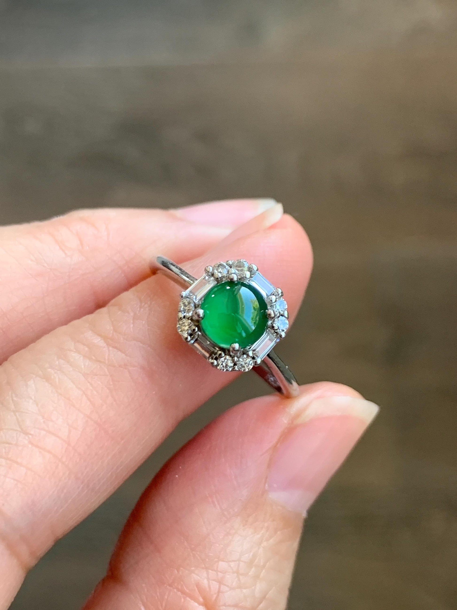 Natural Grade A Guatemalan Icy Translucent Vibrant Green Jade Jadeite Ring Sterling Silver Size Adjustable 天然冰危绿翡翠蛋面银镶戒指 WLJ88