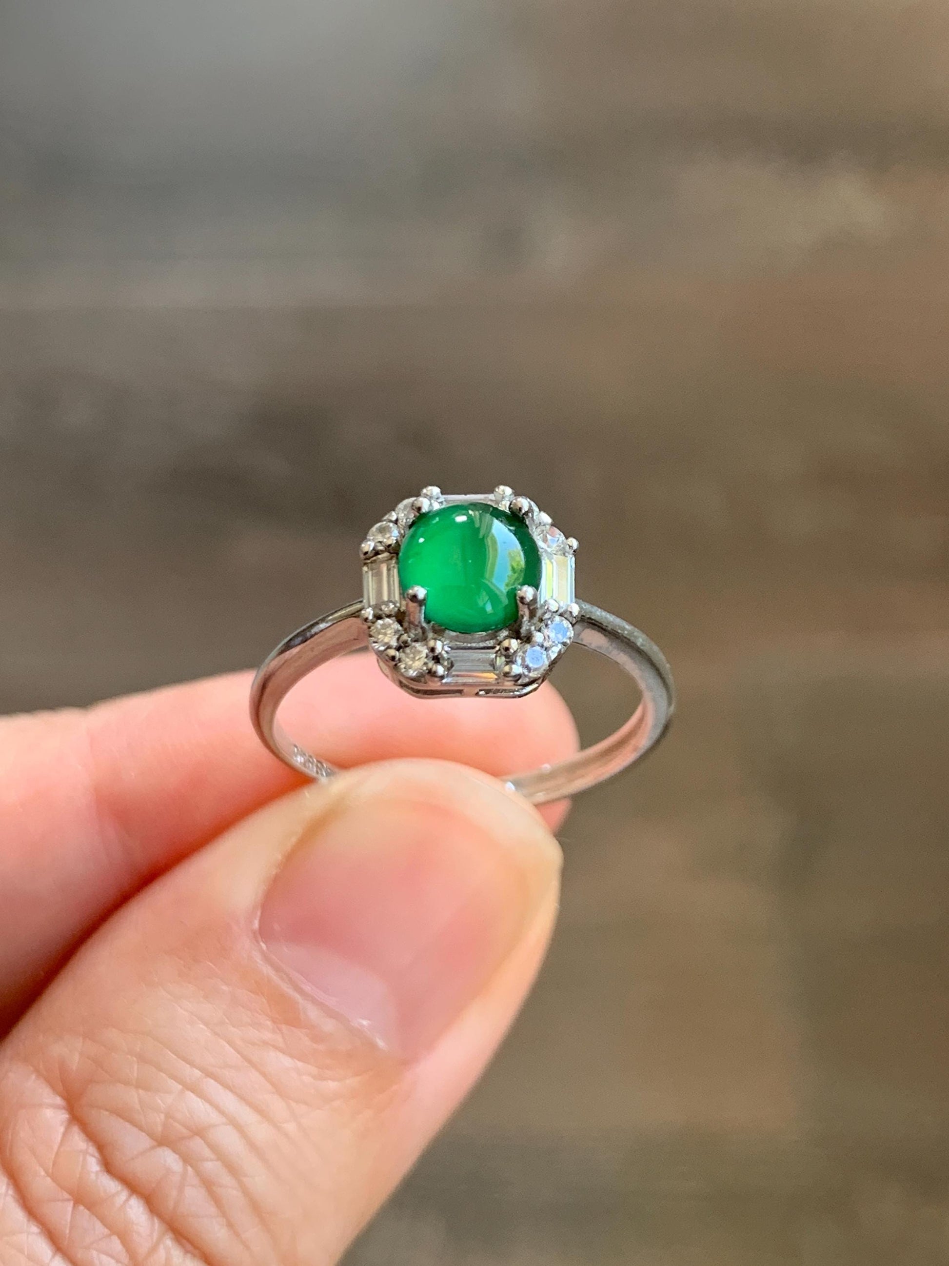 Natural Grade A Guatemalan Icy Translucent Vibrant Green Jade Jadeite Ring Sterling Silver Size Adjustable 天然冰危绿翡翠蛋面银镶戒指 WLJ88