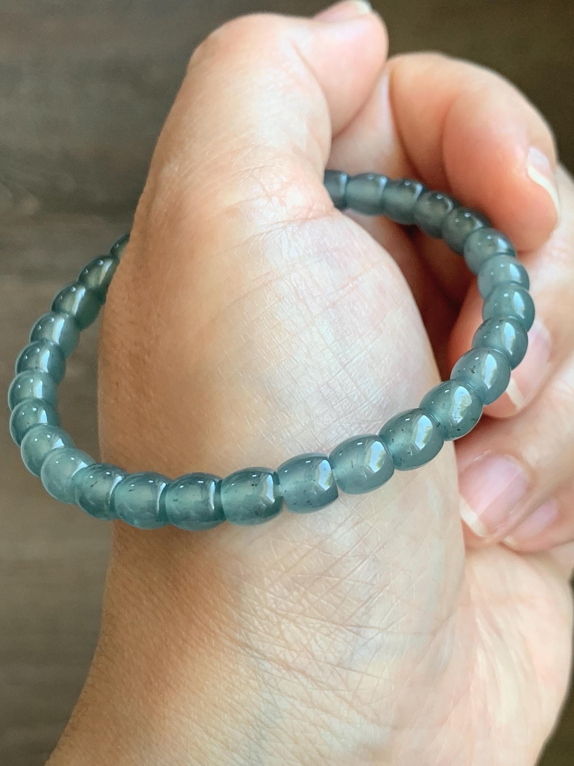 Natural Grade A Guatemalan Icy Highly Translucent Gelatinous Blue Jade Jadeite Barrel Beads Beaded Bracelet 7” 14g 天然冰胶危蓝翡翠桶珠手串 BWT330B