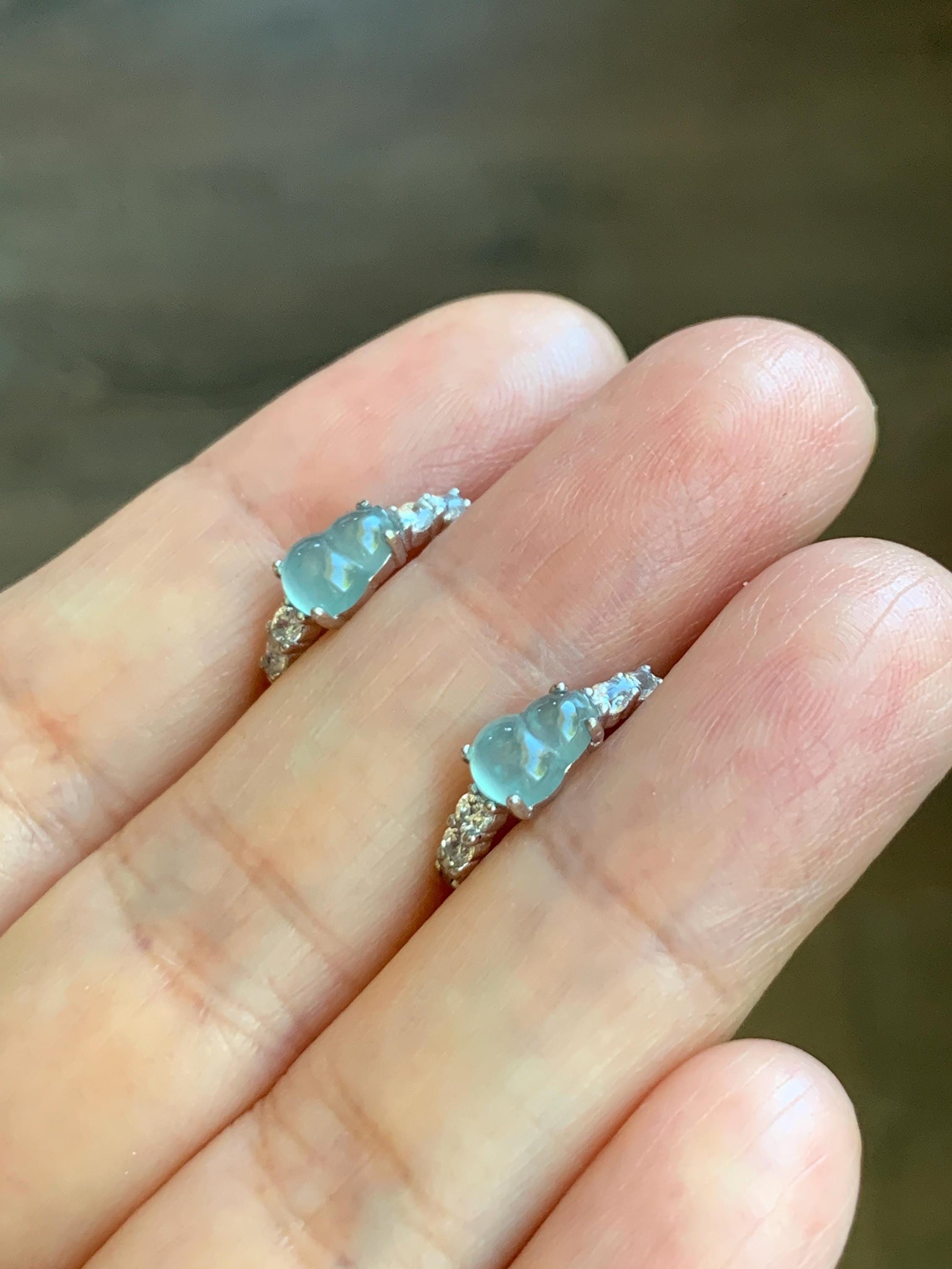 Natural Grade A Guatemalan Icy Highly Translucent Pastel Blue Jade Jadeite Gourd Hoop Huggie Earrings Sterling Silver 天然冰危淡蓝翡翠葫芦银镶耳包 HLB77
