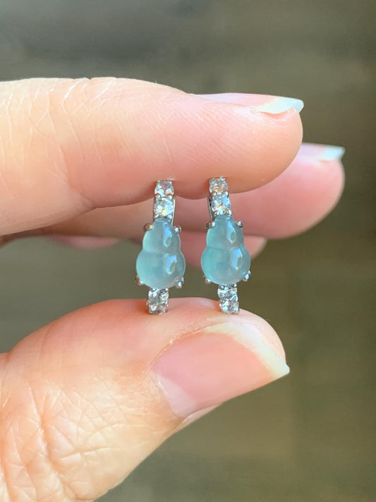 Natural Grade A Guatemalan Icy Highly Translucent Pastel Blue Jade Jadeite Gourd Hoop Huggie Earrings Sterling Silver 天然冰危淡蓝翡翠葫芦银镶耳包 HLB77