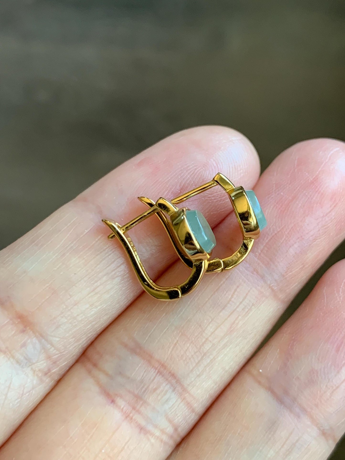 Natural Guatemalan Grade A Icy Translucent Pastel Teal Jade Jadeite Hoop Huggie Earrings Sterling Silver Gold Overlay 天然冰危淡晴底翡翠银镶耳包 QWL140