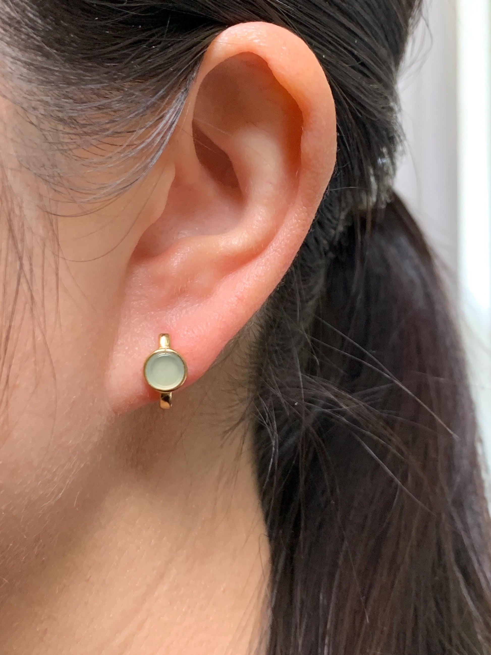 Natural Guatemalan Grade A Icy Translucent Pastel Teal Jade Jadeite Hoop Huggie Earrings Sterling Silver Gold Overlay 天然冰危淡晴底翡翠银镶耳包 QWL140