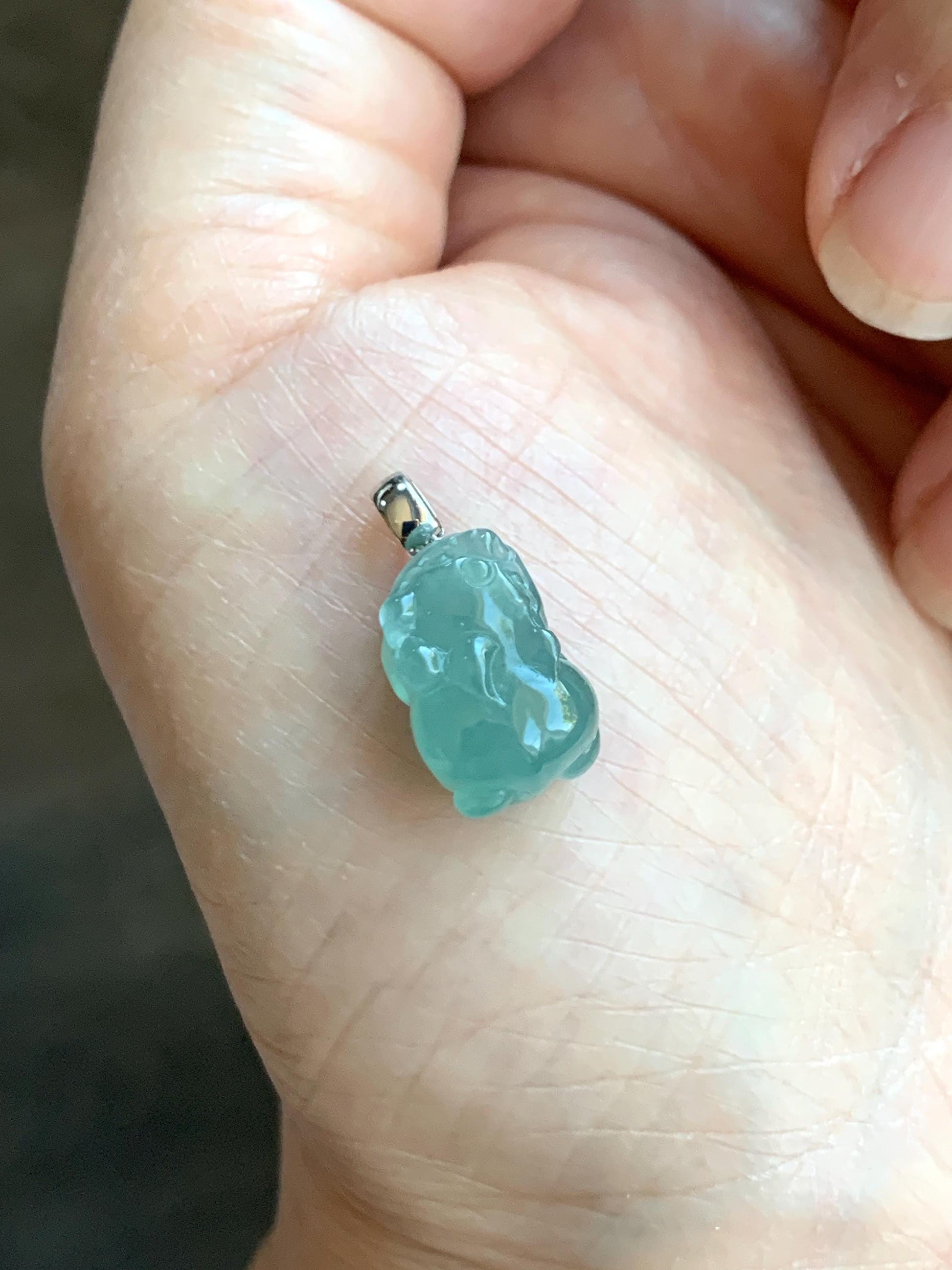 Natural Grade A Guatemalan Icy highly Translucent Gelatinous Teal Jade Jadeite Pudgy Pixiu Pendant 18K White Gold 天然老种冰危蓝起胶翡翠小貔貅吊坠 JGP160A
