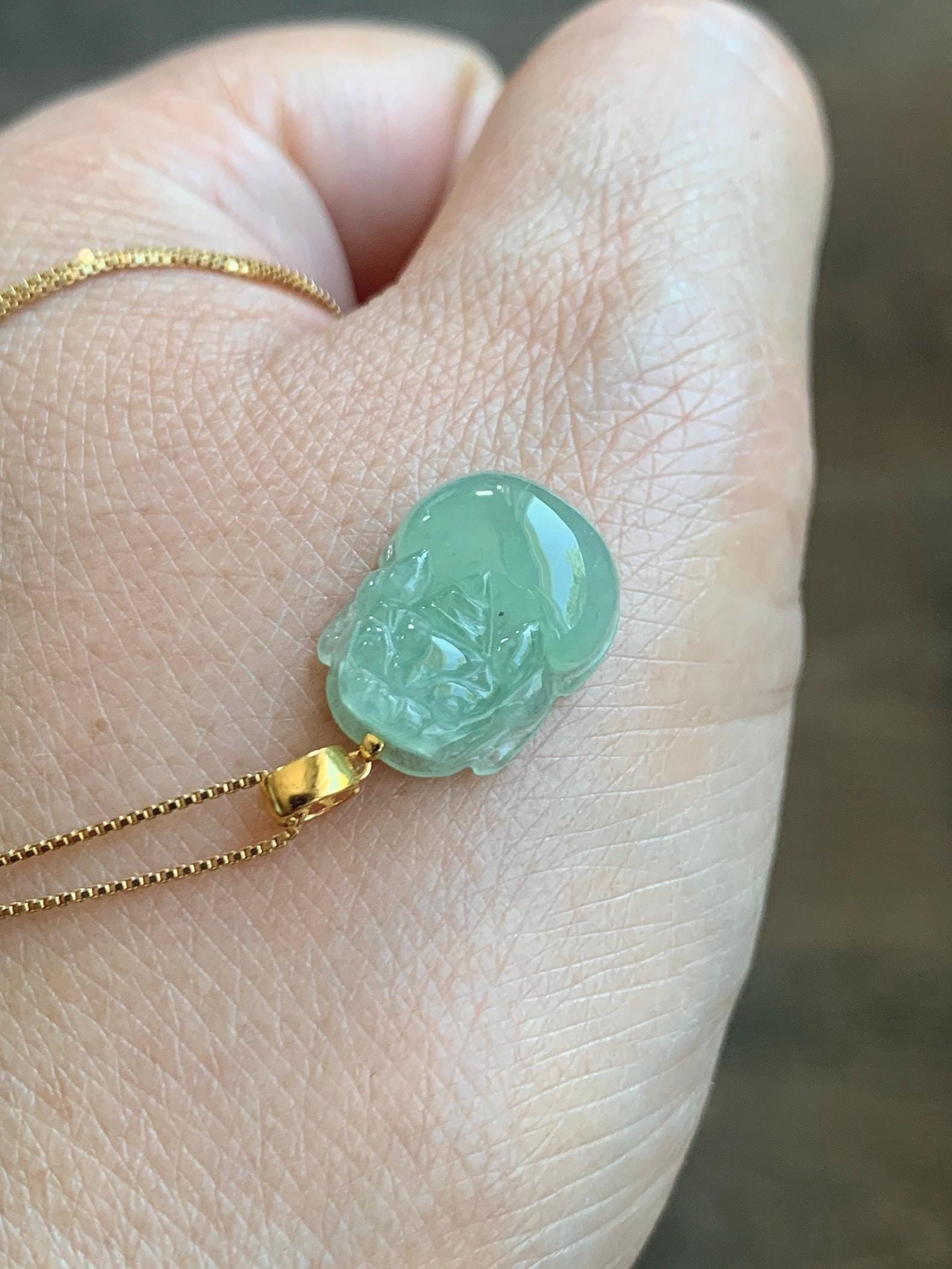 PETITE Natural Grade A Icy Translucent Light Green Jade Jadeite Carved Pixiu Pendant 18K Yellow Gold 天然冰绿翡翠貔貅吊坠 ZYC179
