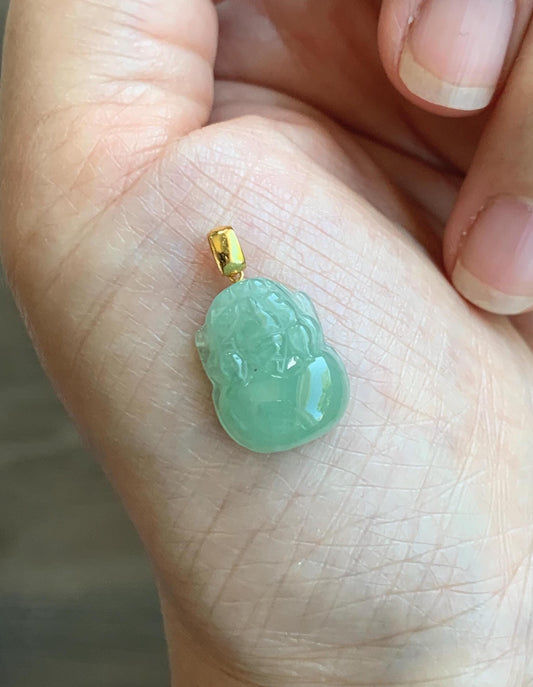 PETITE Natural Grade A Icy Translucent Light Green Jade Jadeite Carved Pixiu Pendant 18K Yellow Gold 天然冰绿翡翠貔貅吊坠 ZYC179