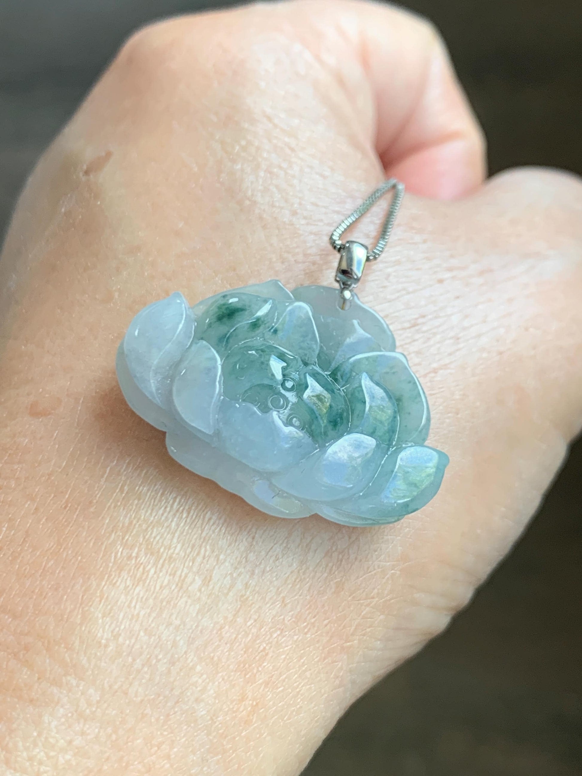 Natural Grade A Icy Translucent Green Marbled Jade Jadeite Carved Lotus Flower Pendant 18K White Gold 7g 天然冰飘花翡翠莲花镶嵌吊坠 MPLH176A