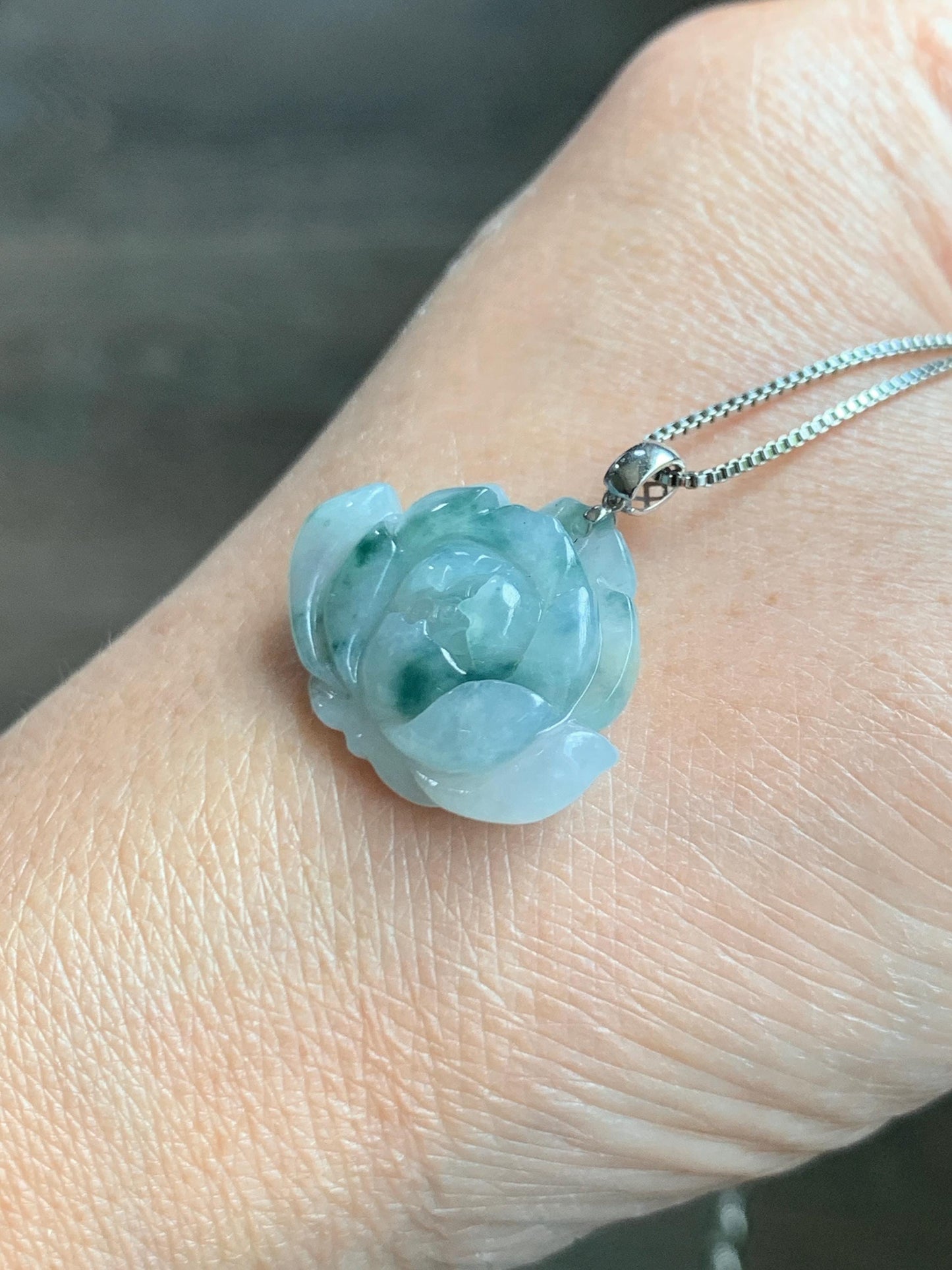 Natural Grade A Icy Translucent Green Marbled Jade Jadeite Carved Lotus Flower Pendant 18K White Gold 4g 天然冰飘花翡翠莲花镶嵌吊坠 MPLH176B