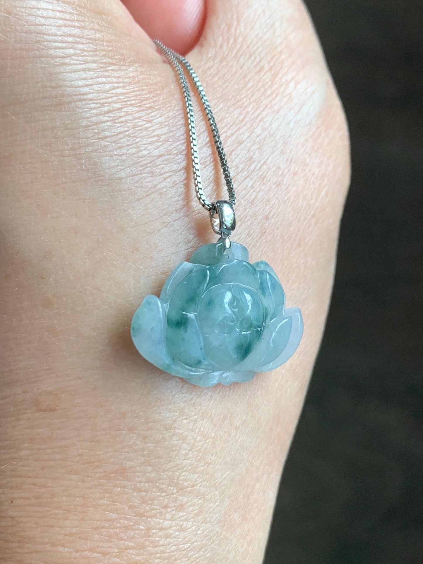 Natural Grade A Icy Translucent Green Marbled Jade Jadeite Carved Lotus Flower Pendant 18K White Gold 4g 天然冰飘花翡翠莲花镶嵌吊坠 MPLH176B