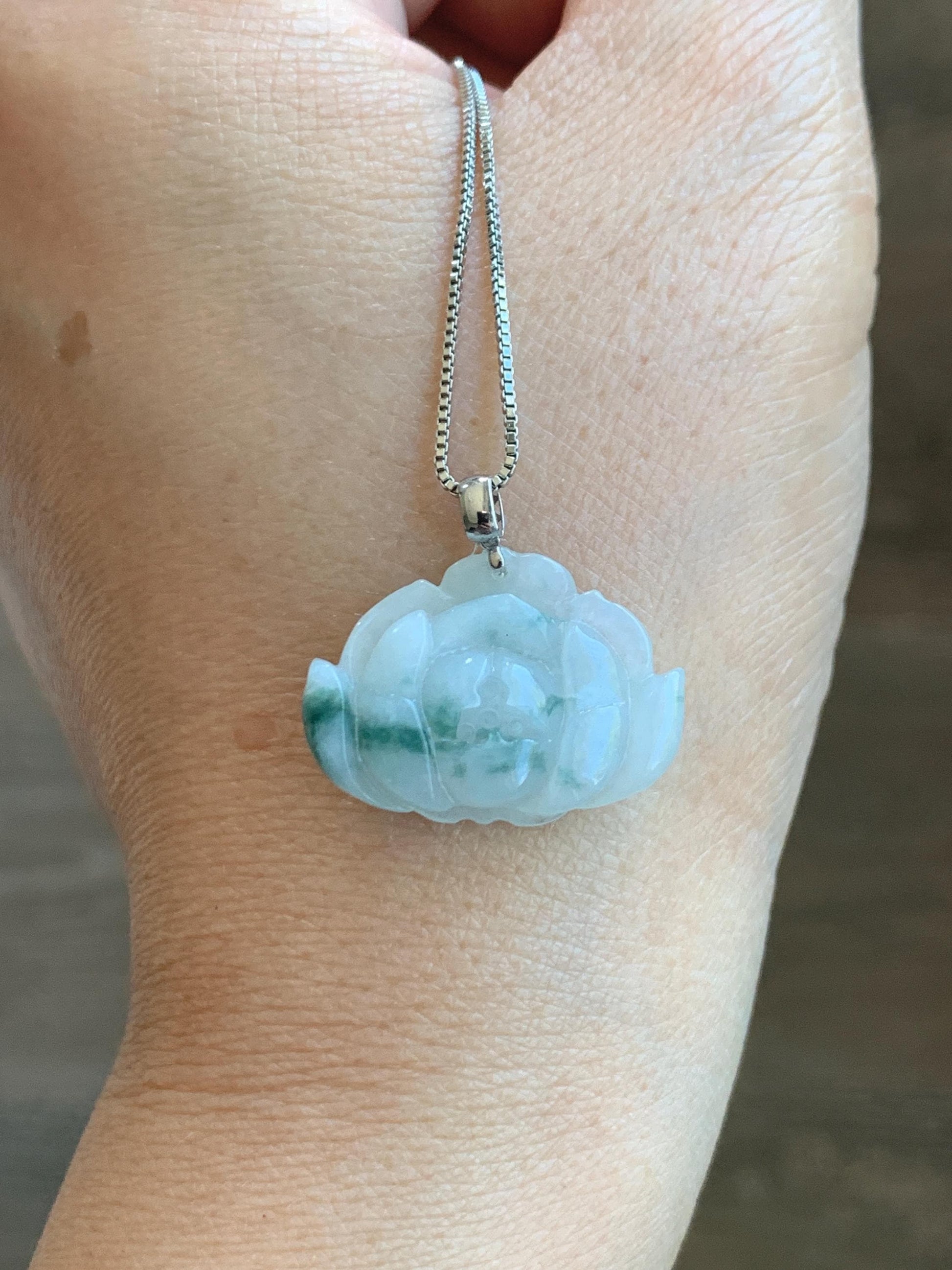 Natural Grade A Icy Translucent Green Marbled Jade Jadeite Carved Lotus Flower Pendant 18K White Gold 4g 天然冰飘花翡翠莲花镶嵌吊坠 MPLH176C
