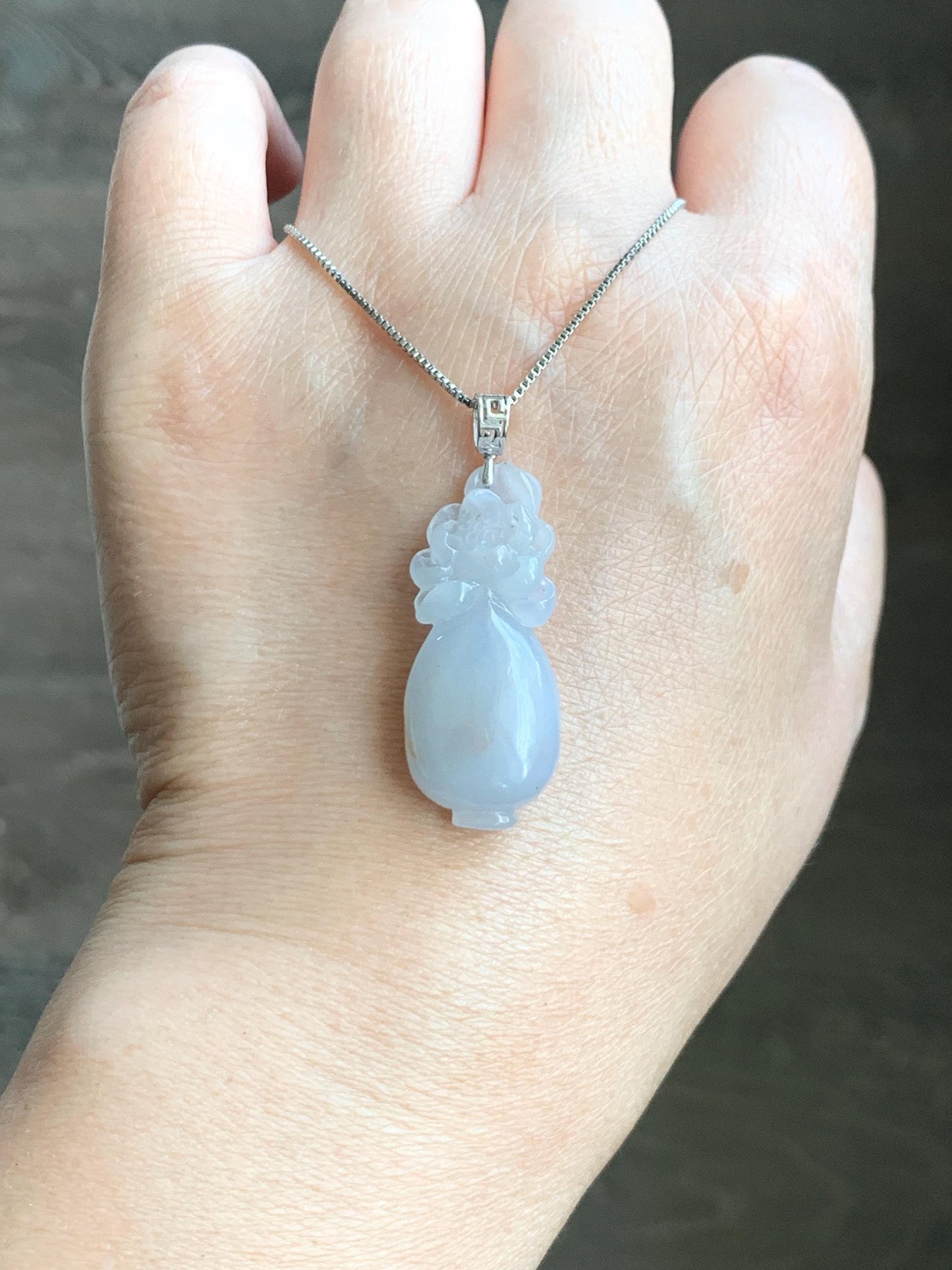 Natural Grade A Icy Translucent Pastel Golden Brown Marbled Jade Jadeite Lotus Flower Vase Pendant 18K White Gold 天然冰胶淡藕粉撒金翡翠莲花宝瓶吊坠 MHP376B