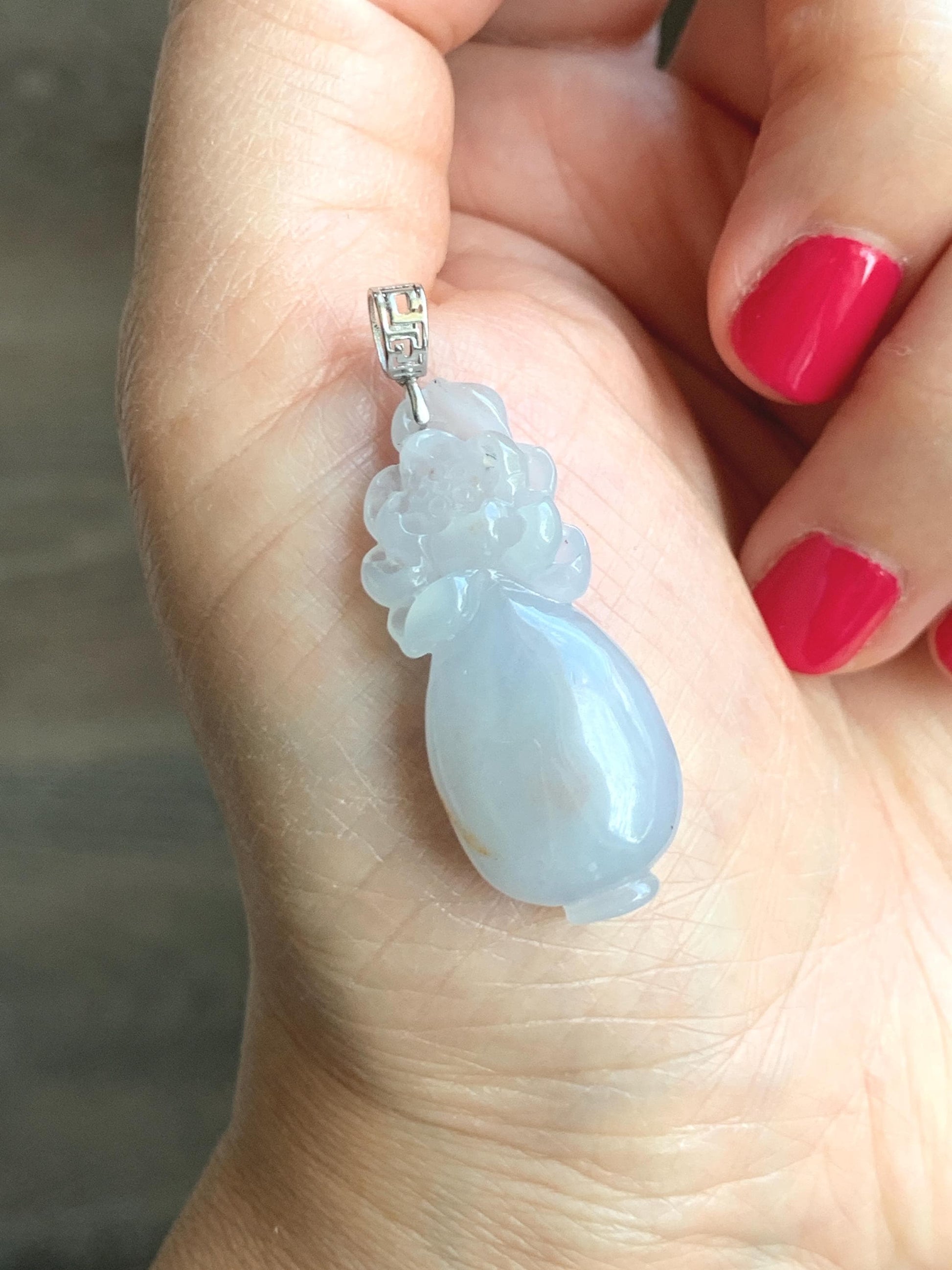 Natural Grade A Icy Translucent Pastel Golden Brown Marbled Jade Jadeite Lotus Flower Vase Pendant 18K White Gold 天然冰胶淡藕粉撒金翡翠莲花宝瓶吊坠 MHP376B