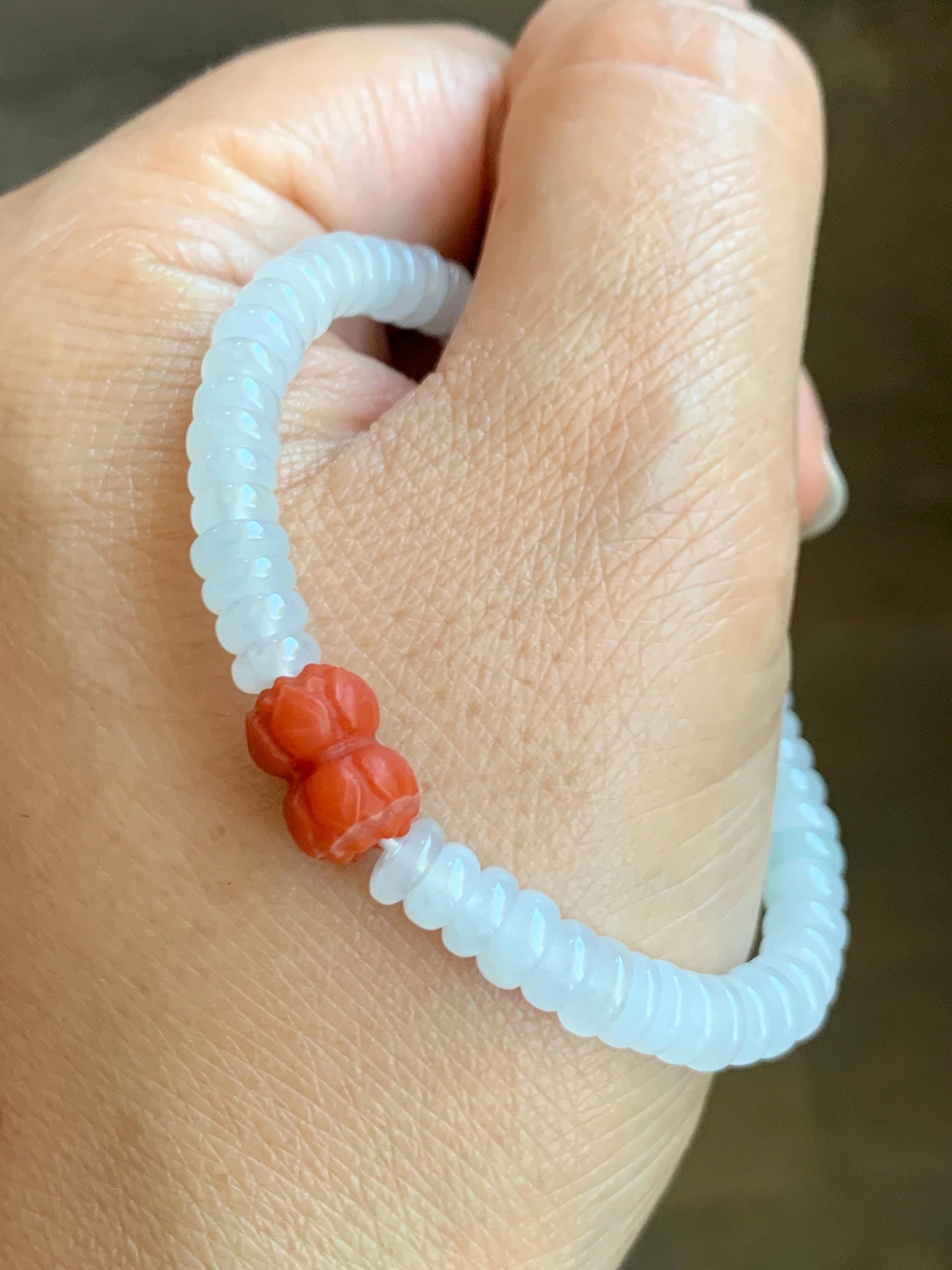 Natural Grade A Icy Highly Translucent White Jade Jadeite Drum Beads Red Agate Lotus Bead Beaded Bracelet 5.75” 10g 天然冰胶多宝翡翠大卡鼓珠手串 BGZ254