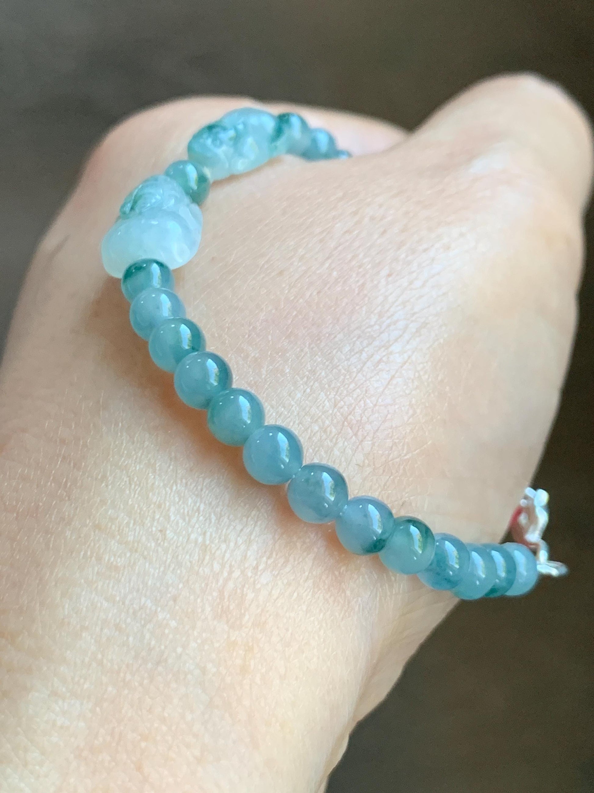 Natural Grade A Icy Highly Translucent Green Marbled Jade Jadeite Double Pixiu Beaded Bracelet 7” Sterling Silver 天然冰胶飘花翡翠双貔貅护主圆珠手串 SPP203