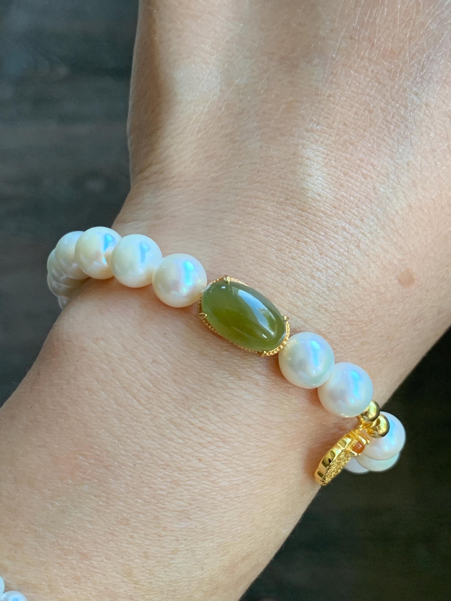 Natural Freshwater All-Nacre Pearls Grade A Icy Translucent Olive Green Jadeite Beaded Bracelet Sterling Silver 7" 天然淡水无核珍珠冰茶黄翡翠手串 WHZ679