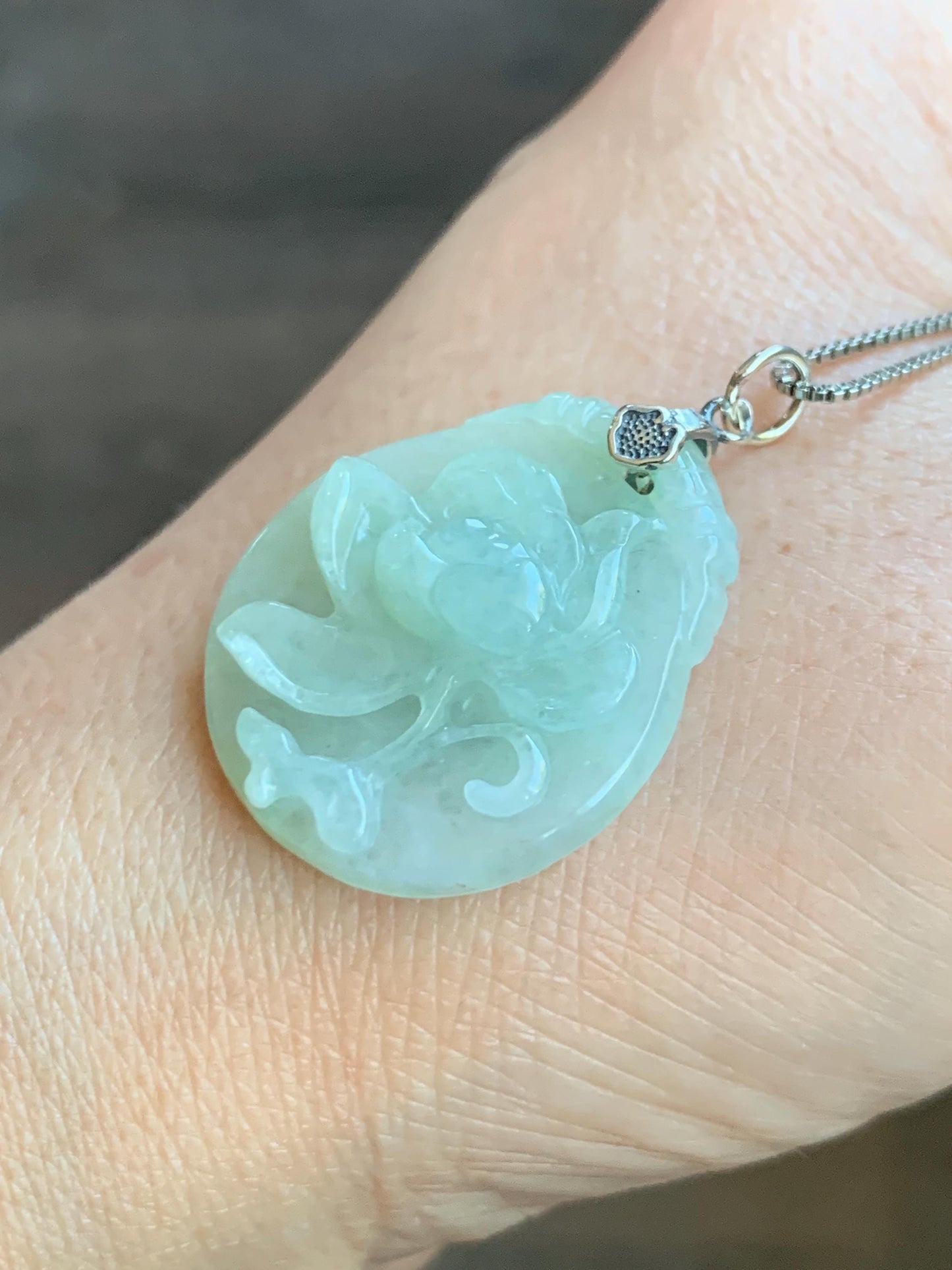 Natural Grade A Icy Translucent Pastel Green Jade Jadeite Carved Peony Flower Pendant Sterling Silver 7g 天然细糯浅果绿翡翠牡丹花吊坠 MPY70A