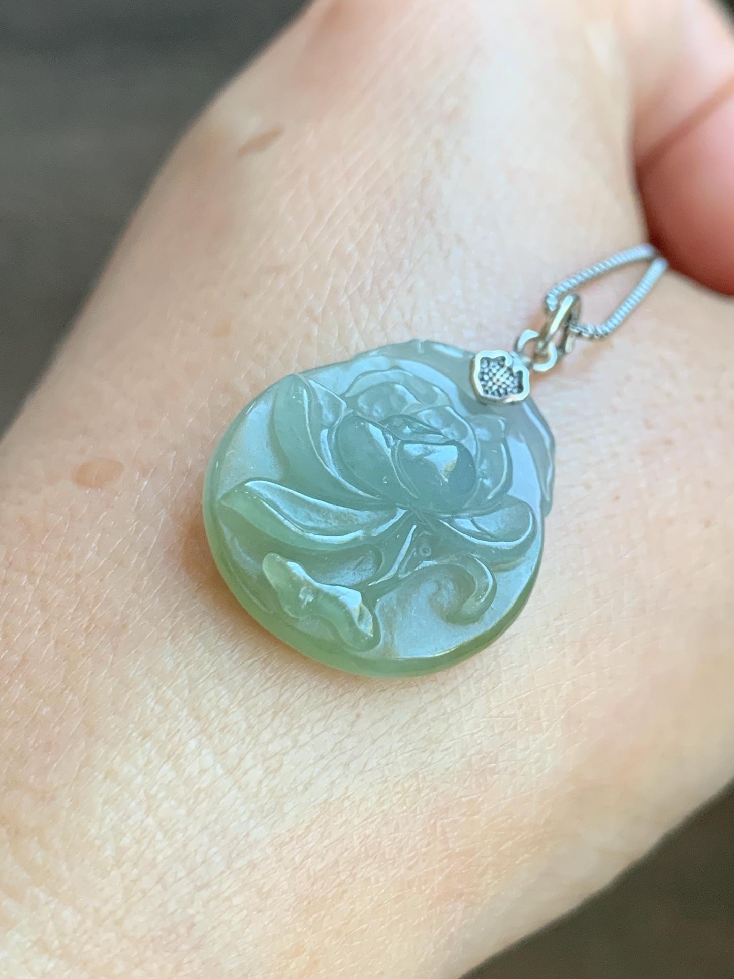Natural Grade A Icy Translucent Dark Olive Green Jade Jadeite Carved Peony Flower Pendant Sterling Silver 5g 天然细糯橄榄绿翡翠牡丹花吊坠 MPY70B