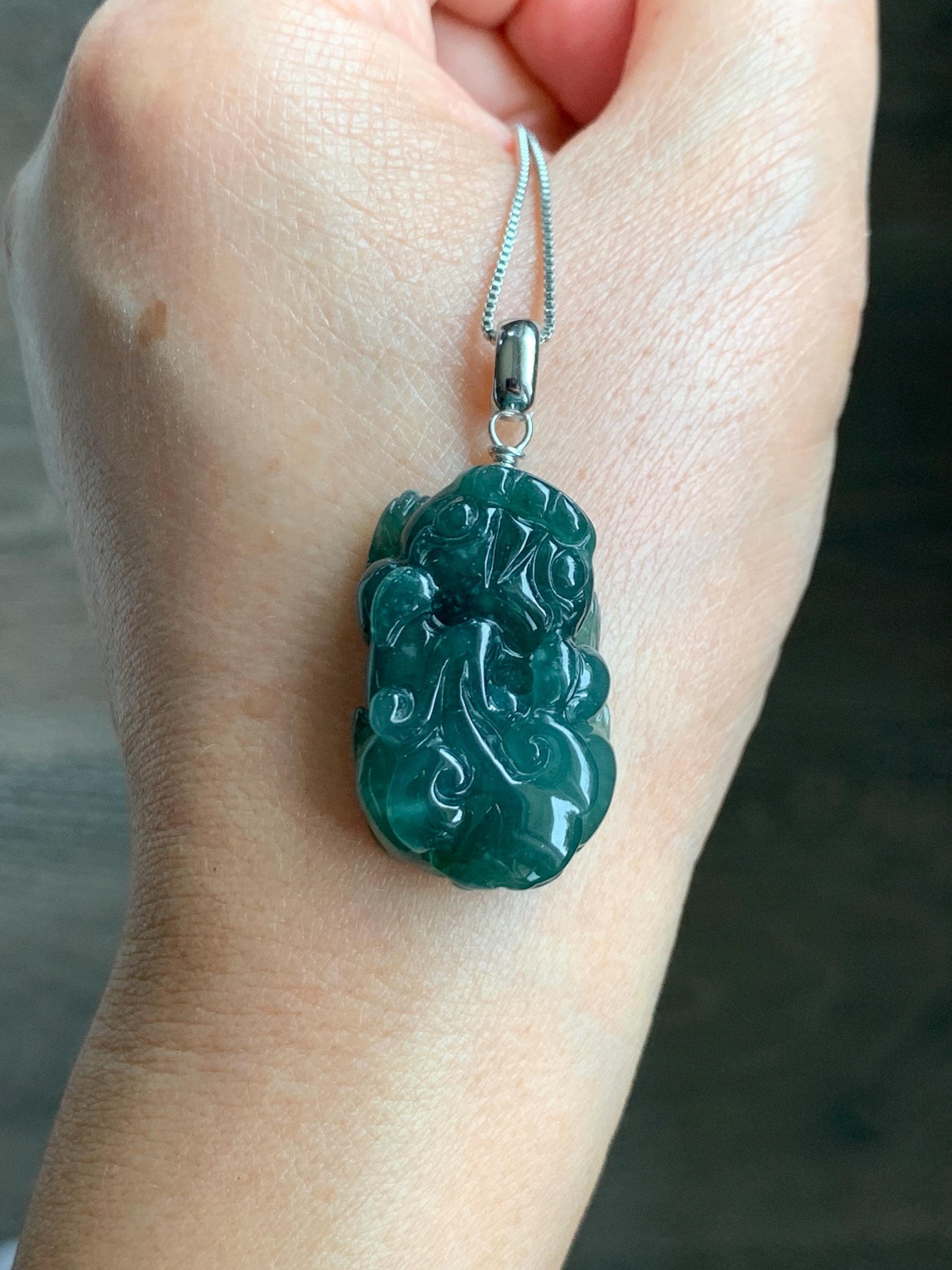 Natural Grade A Guatemalan Icy Translucent Dark Teal Jade Jadeite Pixiu Pendant Sterling Silver 14g 天然冰危深蓝绿翡翠貔貅吊坠 YBW110C