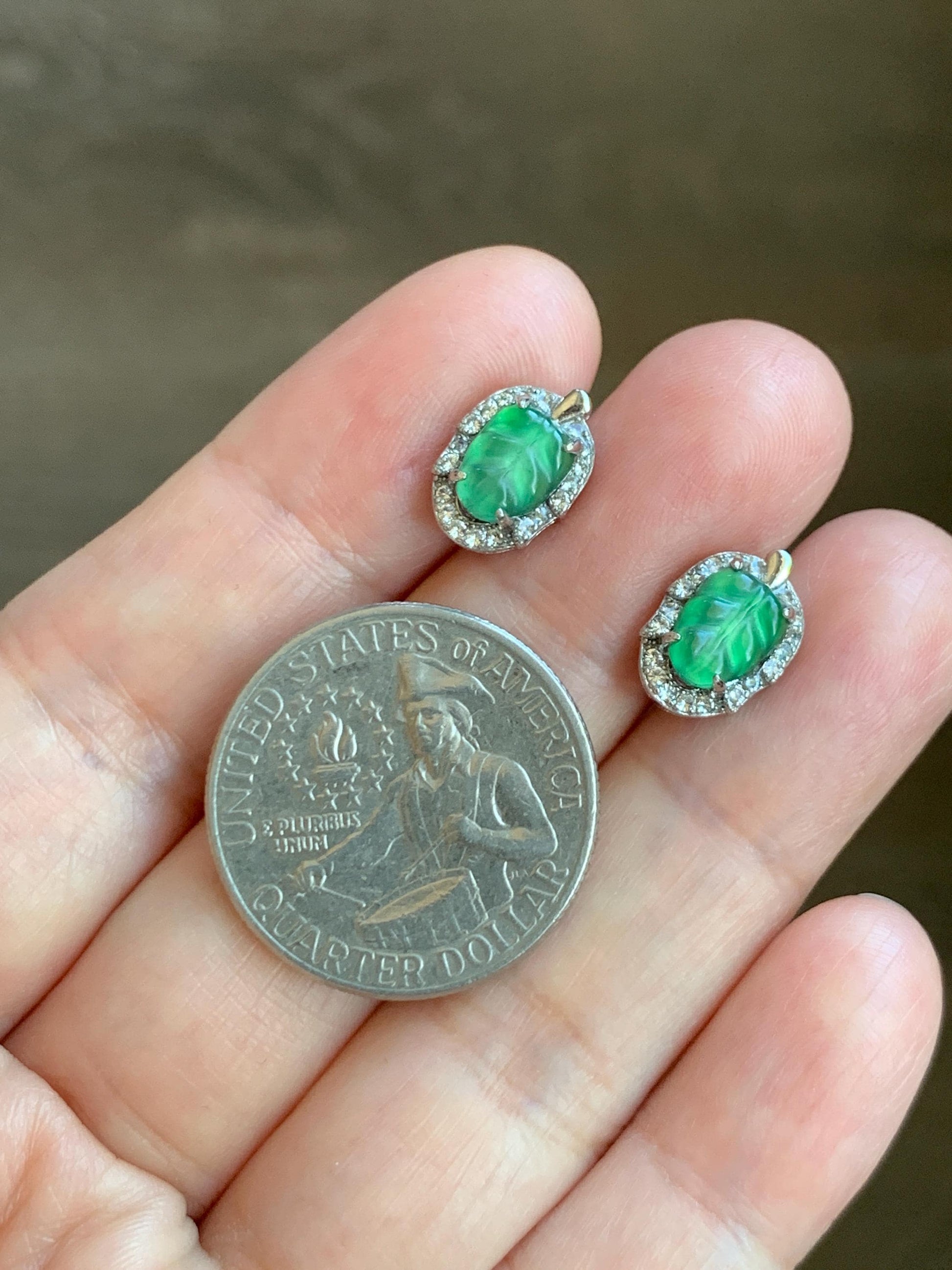 Natural Guatemalan Grade A Icy Highly Translucent Green Jade Jadeite Petite Carved Leaf Stud Earrings Sterling Silver 天然冰危绿翡翠迷你叶子镶嵌耳钉 XWY66B