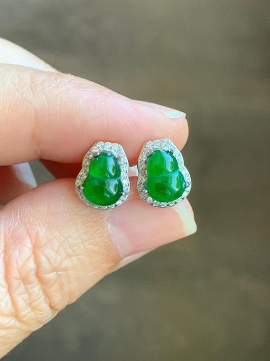 Natural Guatemalan Grade A Icy Translucent Vibrant Green Jade Jadeite Gourd Hulu Stud Earrings Sterling Silver 天然冰危绿翡翠葫芦镶嵌耳钉 YLH96
