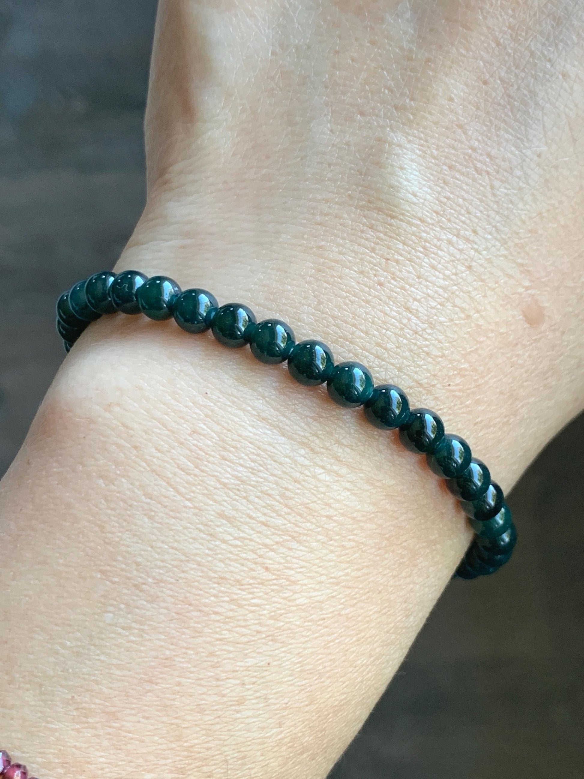 Natural Grade A Guatemalan Icy Translucent Dark Teal Jadeite Petite Beads Yellow Barrel Bead Beaded Bracelet 7” 8g 天然冰危深篮翡翠小圆珠冰黄桶珠手串 SWLT143