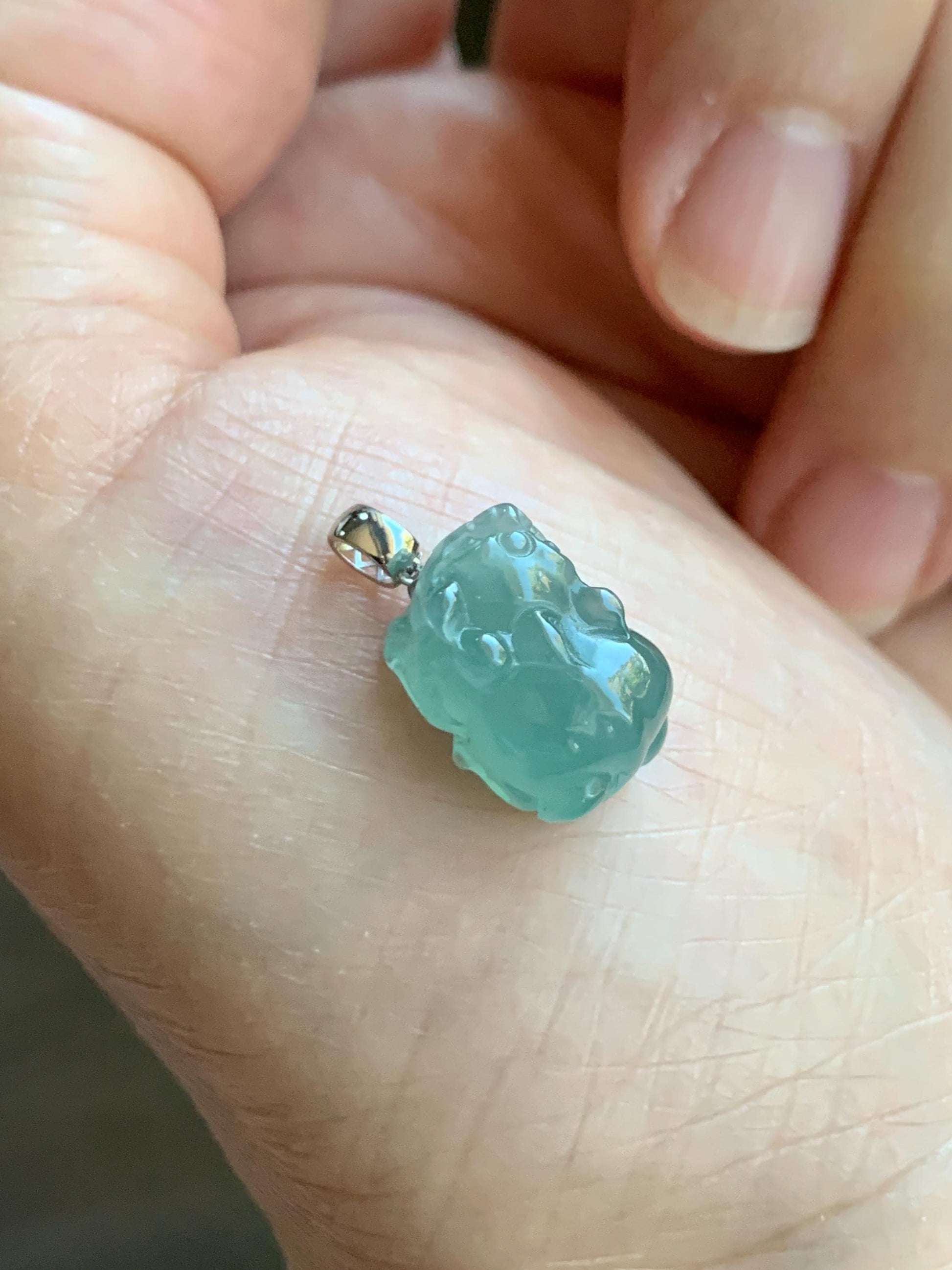Natural Grade A Guatemalan Icy highly Translucent Gelatinous Teal Jade Jadeite Pudgy Pixiu Pendant 18K White Gold 天然老种冰危蓝起胶翡翠小貔貅吊坠 JGP160A