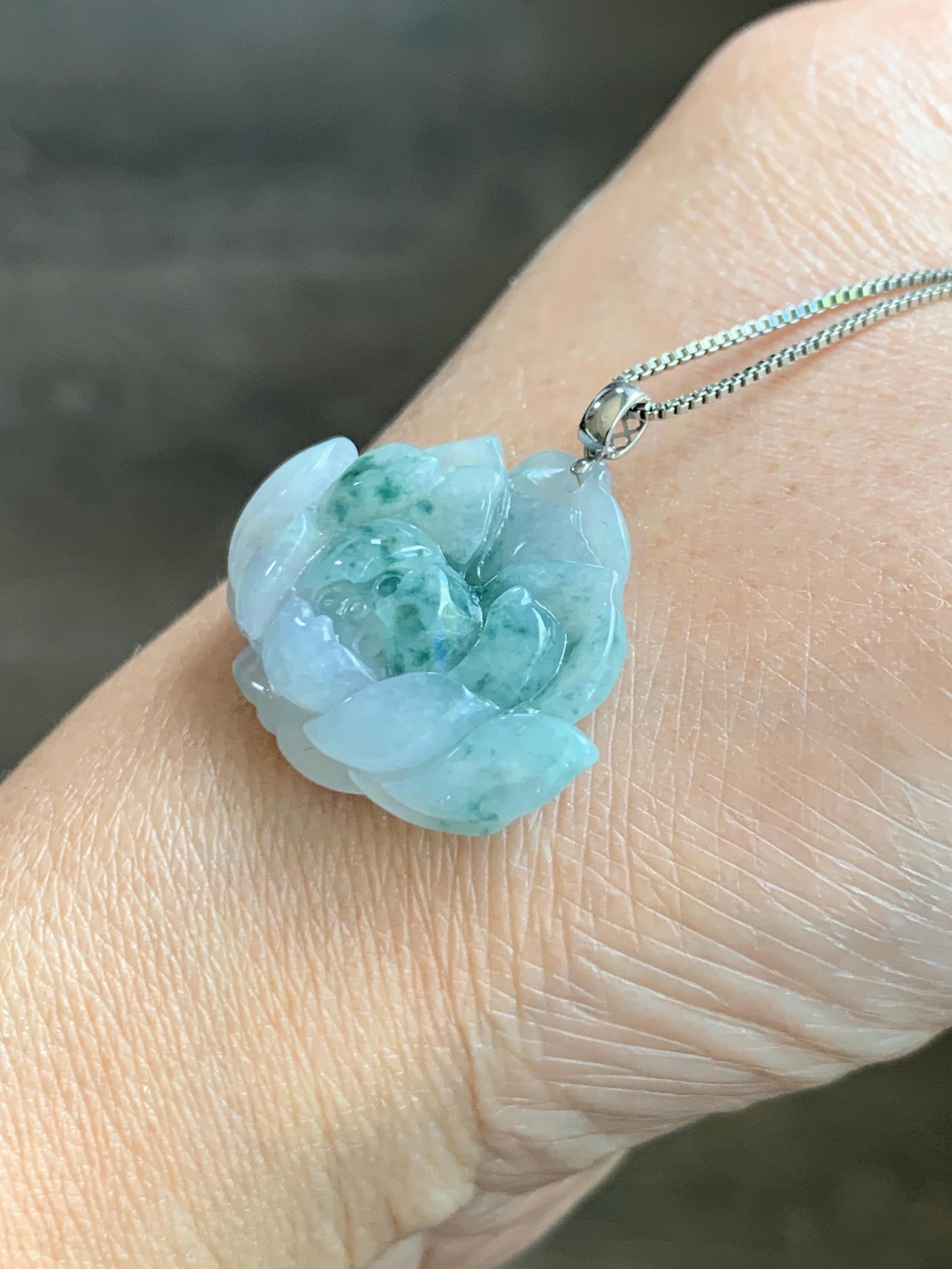 Natural Grade A Icy Translucent Green Marbled Jade Jadeite Carved Lotus Flower Pendant 18K White Gold 7g 天然冰飘花翡翠莲花镶嵌吊坠 MPLH176A