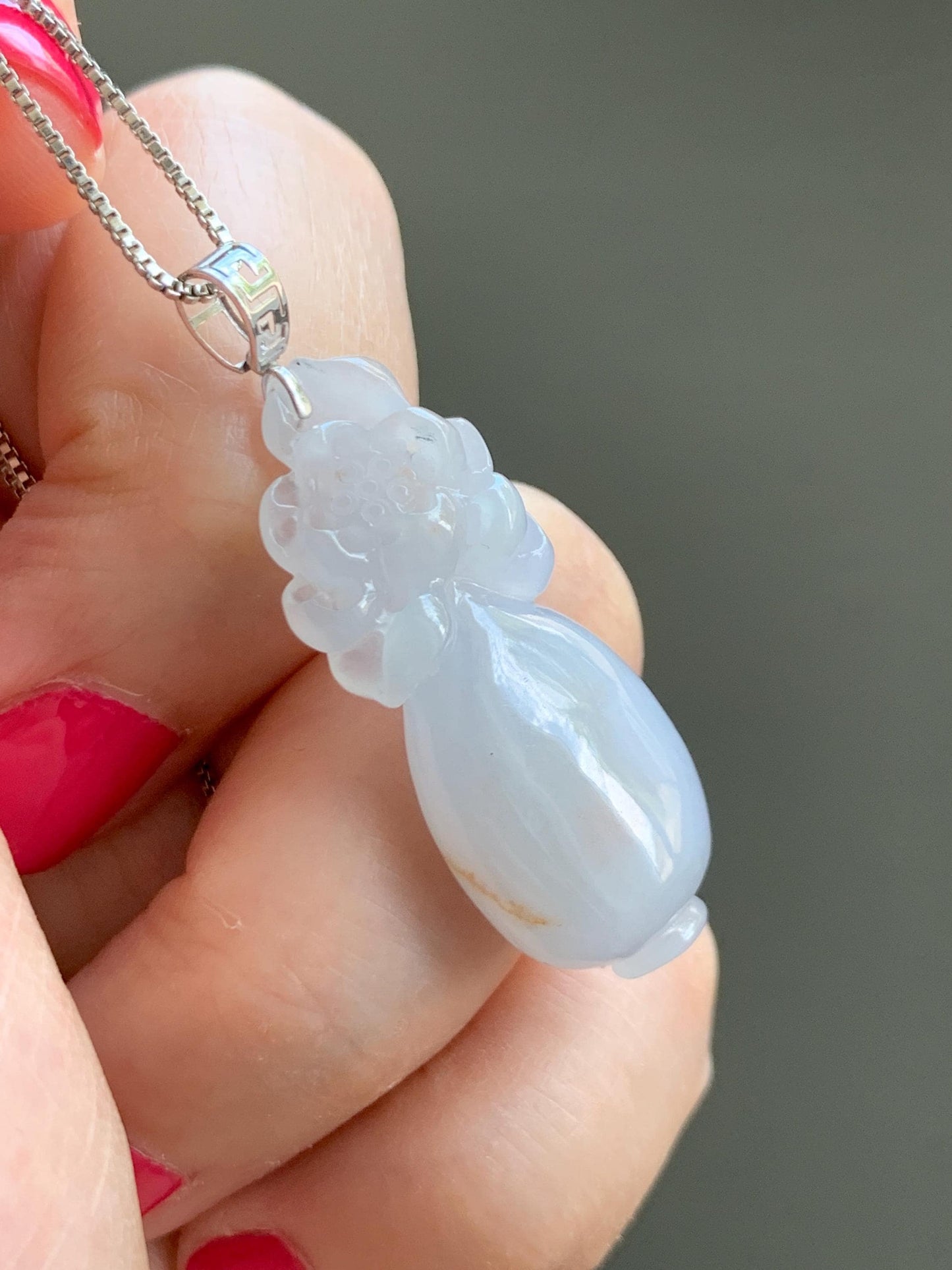 Natural Grade A Icy Translucent Pastel Golden Brown Marbled Jade Jadeite Lotus Flower Vase Pendant 18K White Gold 天然冰胶淡藕粉撒金翡翠莲花宝瓶吊坠 MHP376B