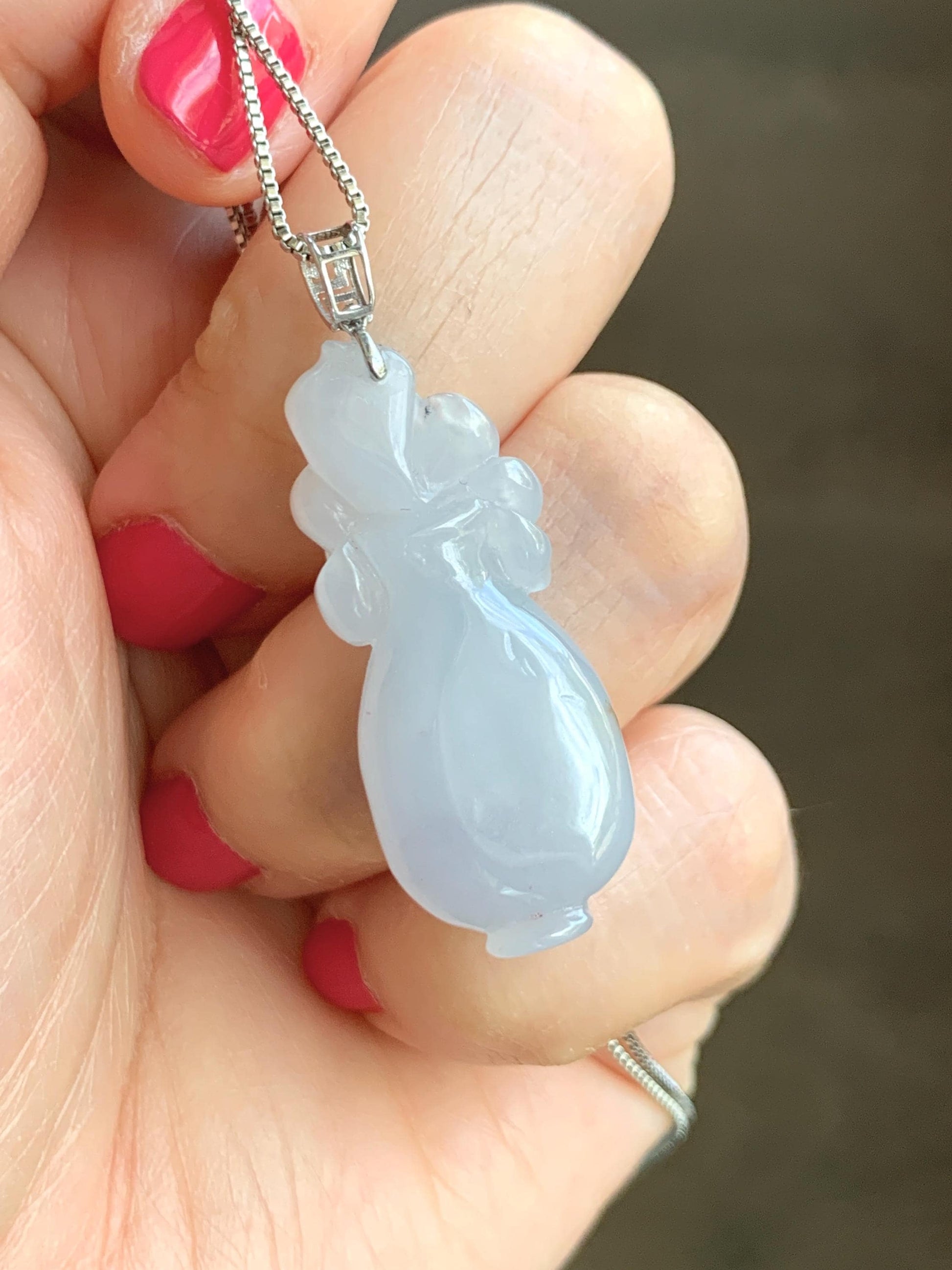 Natural Grade A Icy Translucent Pastel Golden Brown Marbled Jade Jadeite Lotus Flower Vase Pendant 18K White Gold 天然冰胶淡藕粉撒金翡翠莲花宝瓶吊坠 MHP376B
