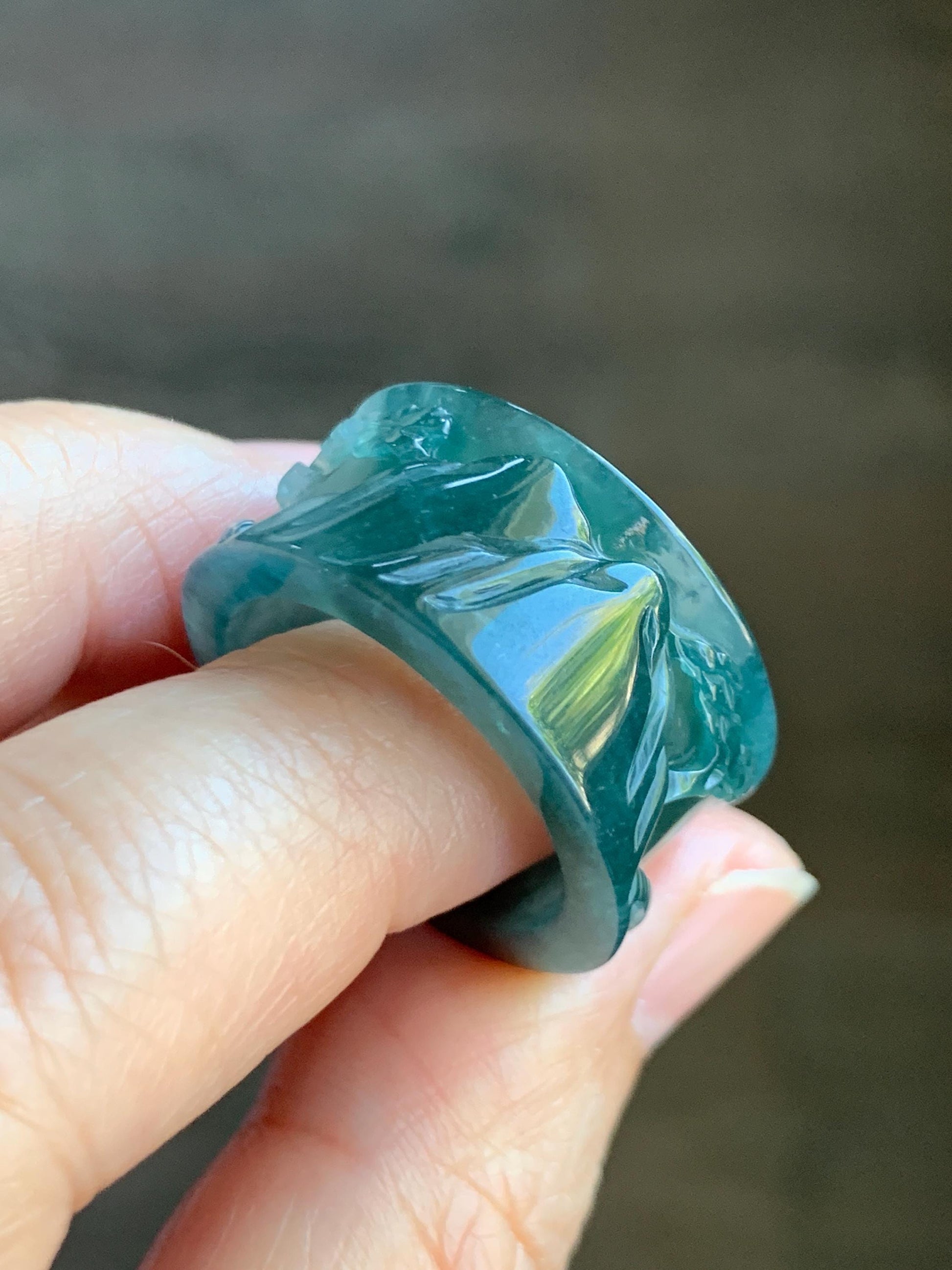 Natural Grade A Guatemalan Icy Highly Translucent Dark Teal Blue Teal Green Jade Jadeite Engraved Band Ring Size 10 US 8g 天然冰危深蓝翡翠山水戒圈 SHBZA