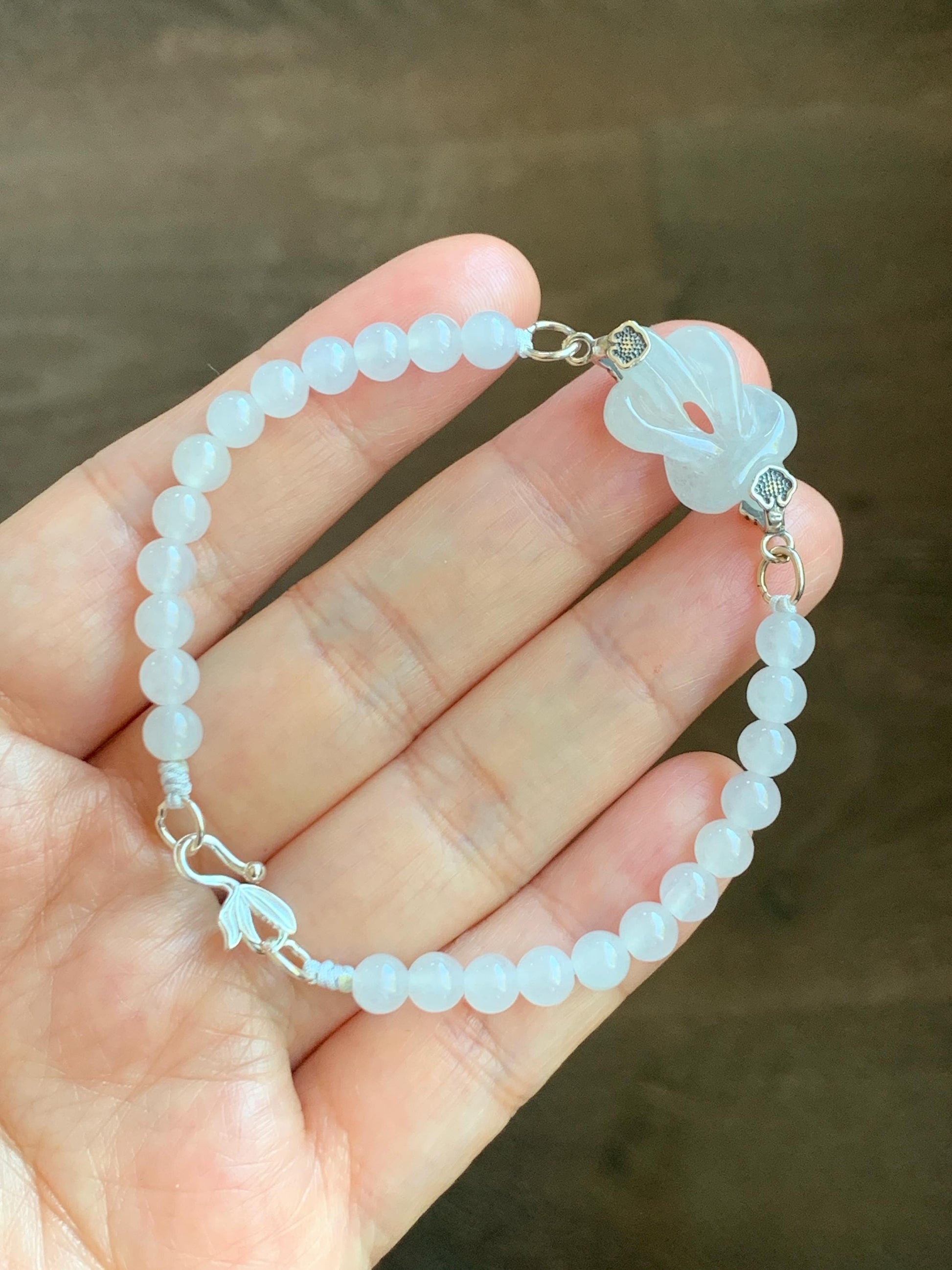 Natural Grade A Icy Translucent Gelatinous White Jade Jadeite Carved Chinese Knot Beaded Bracelet Sterling Silver 7” 天然冰胶白翡翠中国结圆珠手串 ZGJ215A