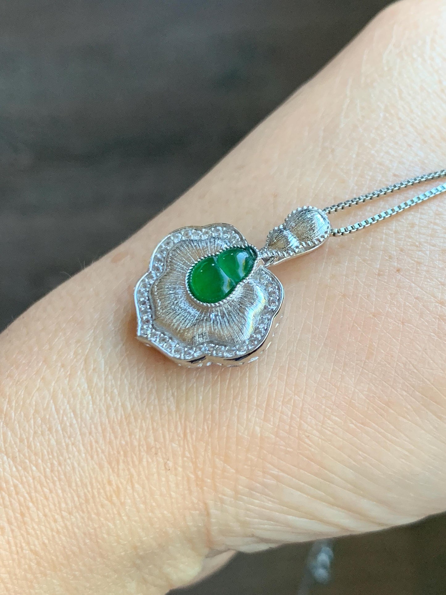 Natural Grade A Guatemalan Icy Translucent Vibrant Green Jade Jadeite Gourd Hulu Pendant Sterling Silver 天然冰危绿翡翠葫芦吊坠 HLS77