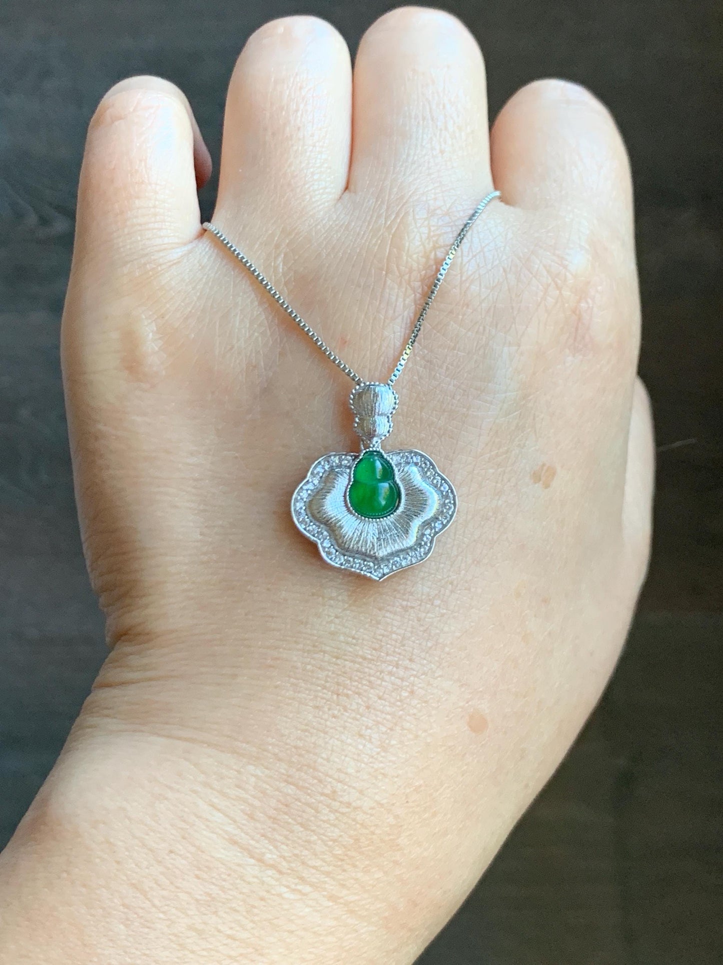 Natural Grade A Guatemalan Icy Translucent Vibrant Green Jade Jadeite Gourd Hulu Pendant Sterling Silver 天然冰危绿翡翠葫芦吊坠 HLS77
