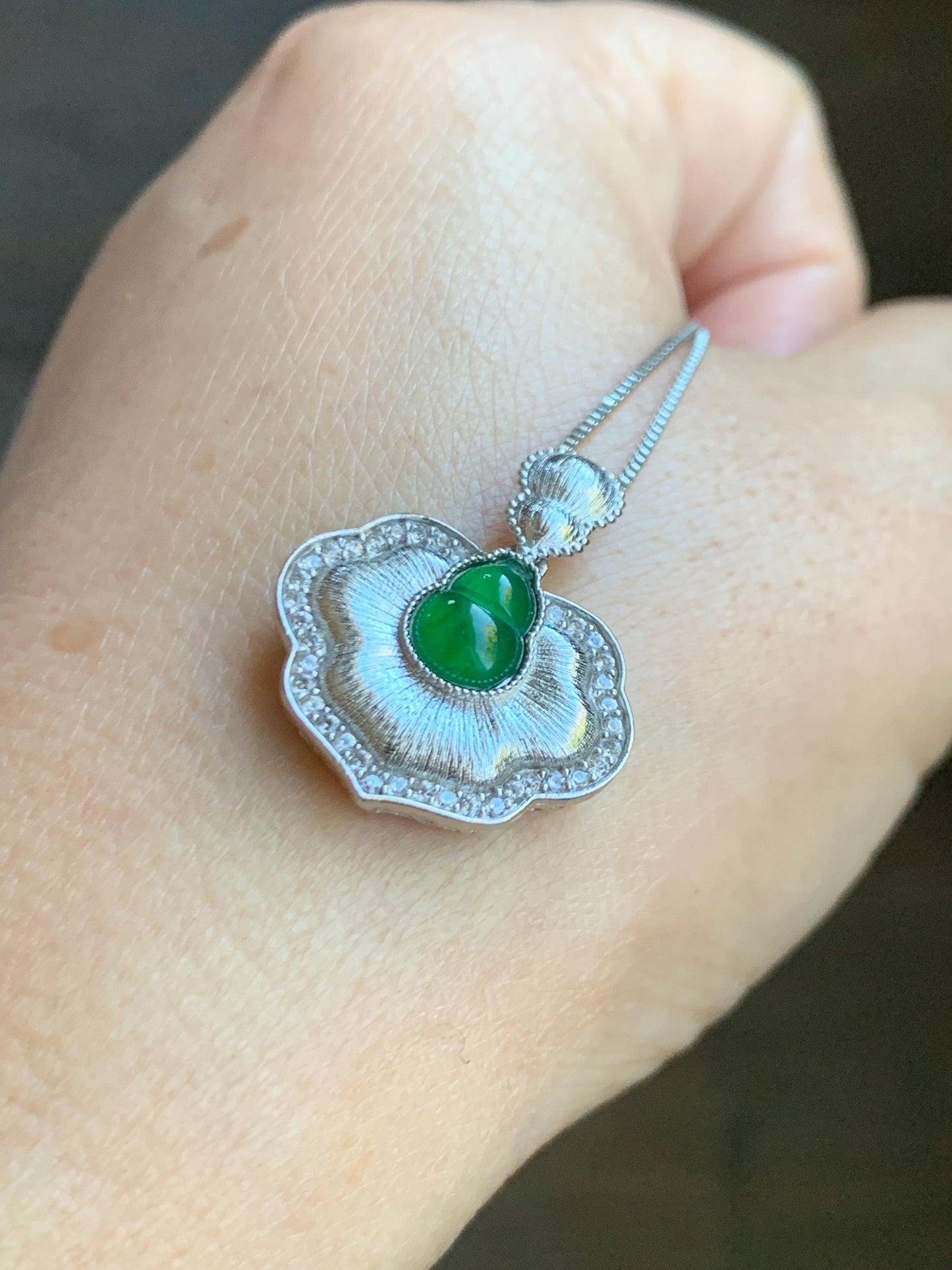 Natural Grade A Guatemalan Icy Translucent Vibrant Green Jade Jadeite Gourd Hulu Pendant Sterling Silver 天然冰危绿翡翠葫芦吊坠 HLS77