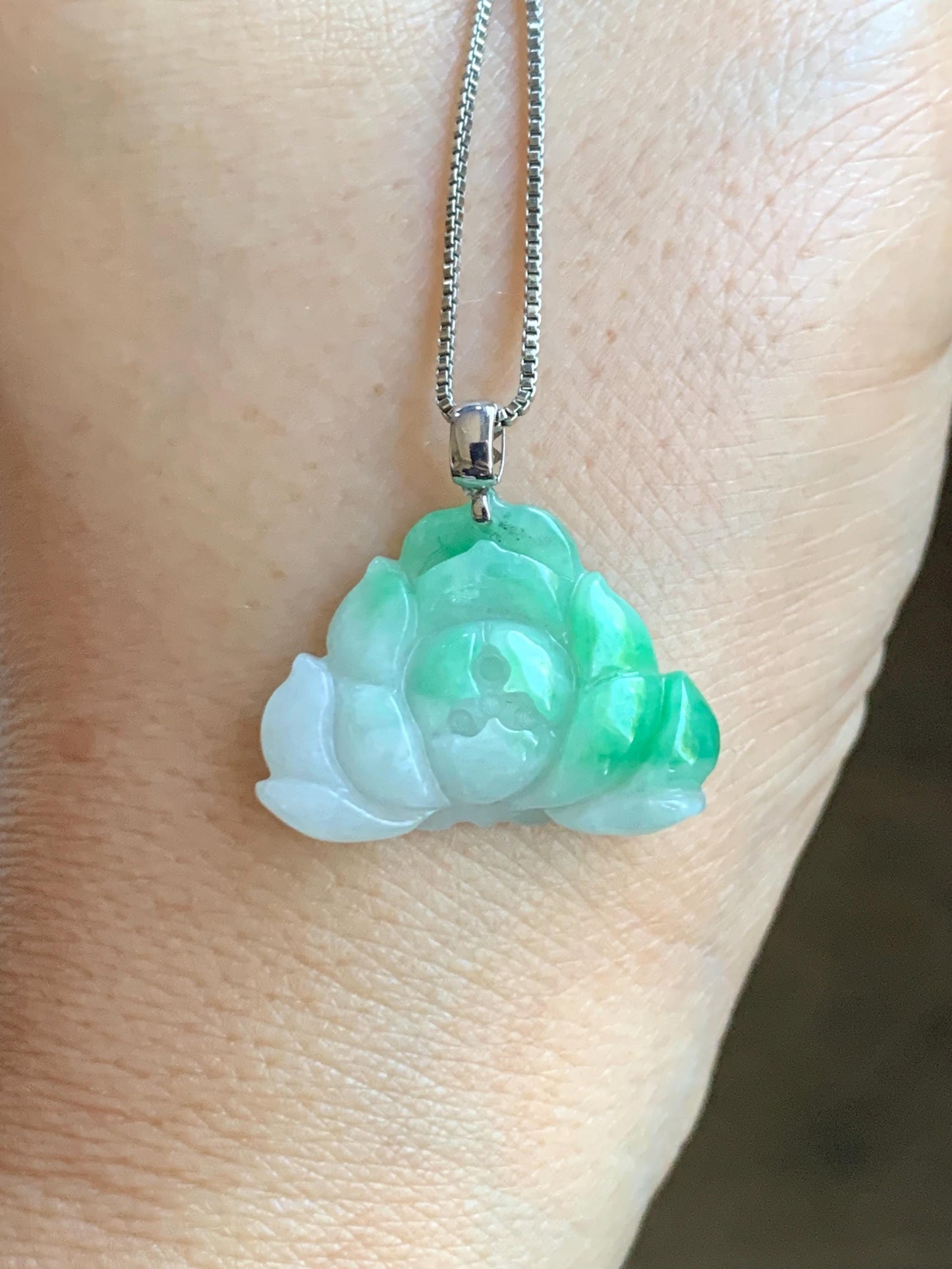 Natural Grade A Icy Translucent White & Green Marbled Jade Jadeite Lotus Flower Pendant 18K White Gold 3g 天然细糯白第青花翡翠莲花镶嵌吊坠 MBQ560