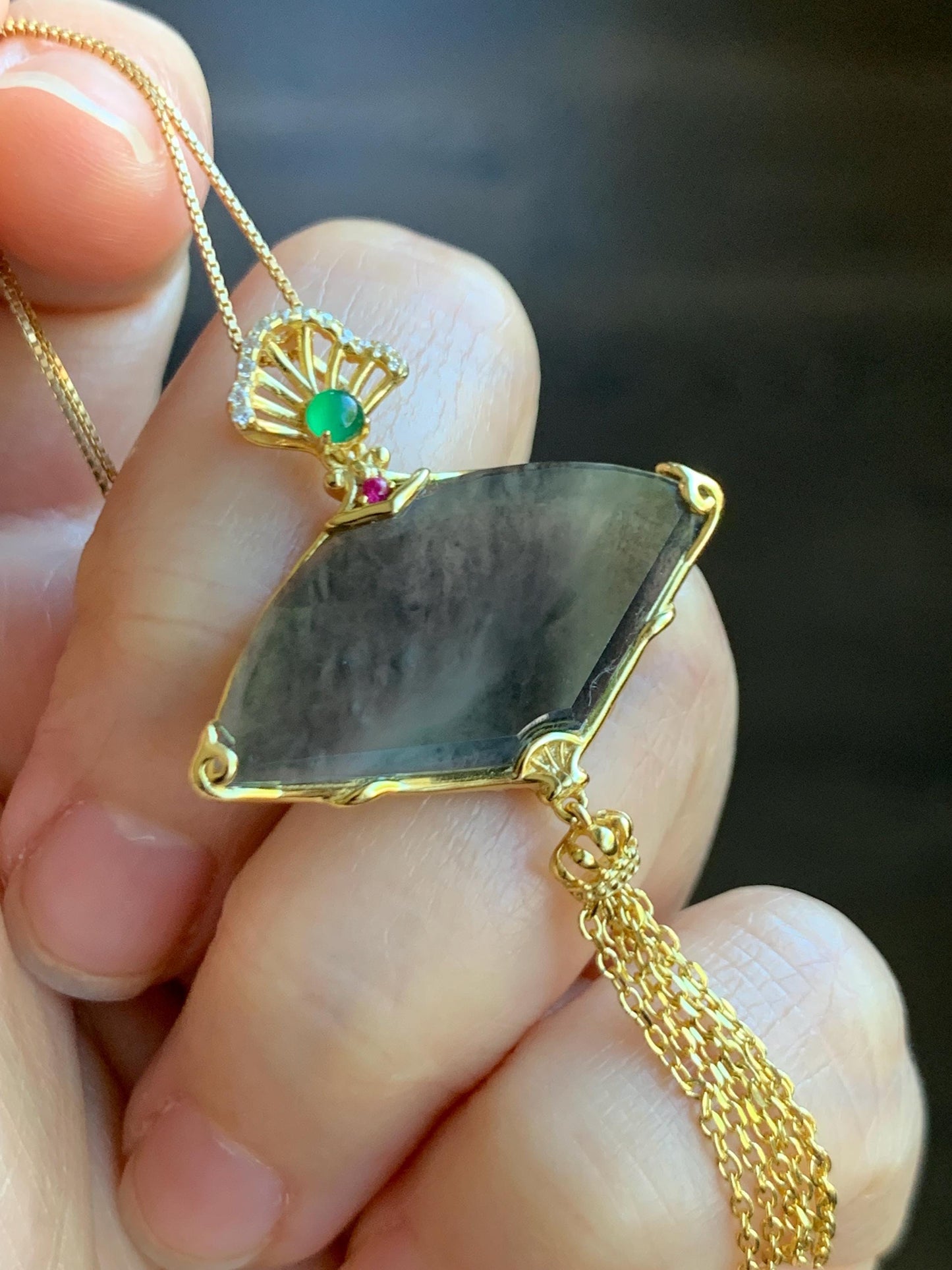 Natural Grade A Guatemalan Icy Highly Translucent Wuji Jadeite Wu Shi Pai Fan Pendant Sterling Silver 4g 天然冰胶危乌鸡翡翠无事牌镶嵌扇子吊坠 WJS150