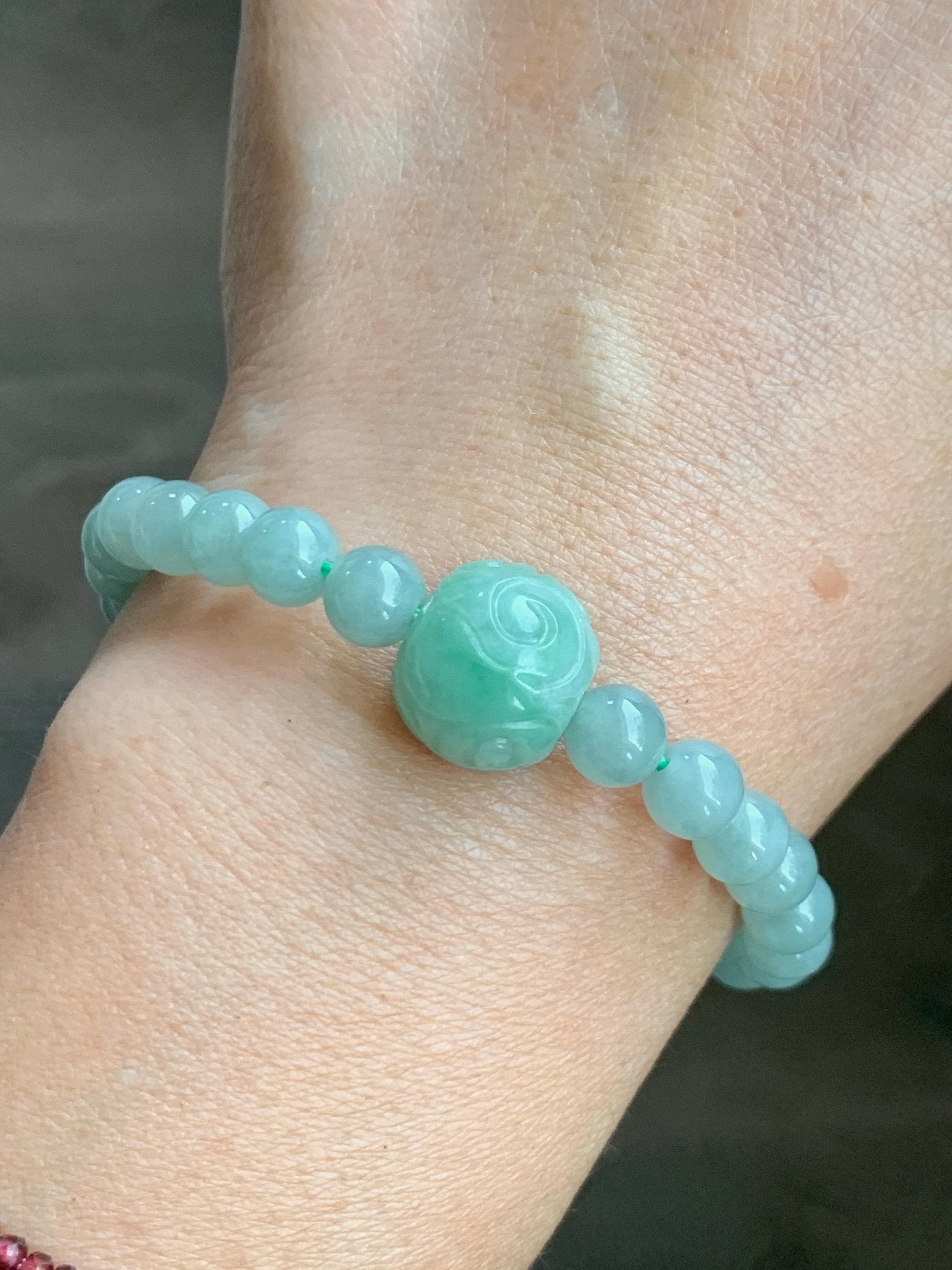 Natural Grade A Icy Translucent Pastel Green Jade Jadeite Beads Engraved Apple Bead Beaded Bracelet 7” 17g 天然冰晴珠仿古调苹果珠翡翠手串 MDL286