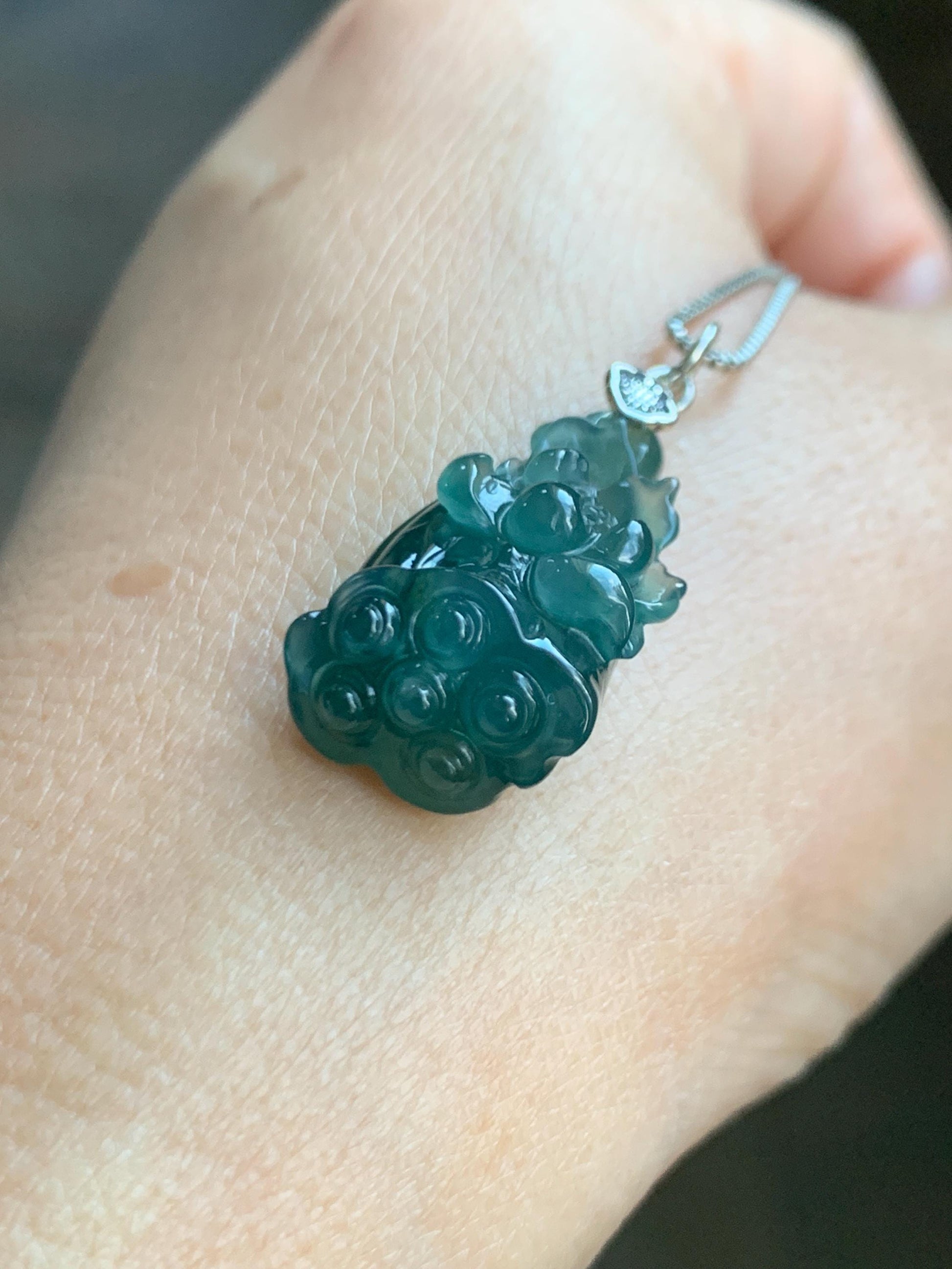 Natural Grade A Guatemalan Icy Translucent Dark Teal Blue Jade Jadeite Lotus Flower Lotus Pod Pendant Sterling Silver 天然冰危深蓝翡翠莲花莲蓬吊坠 WHP280B