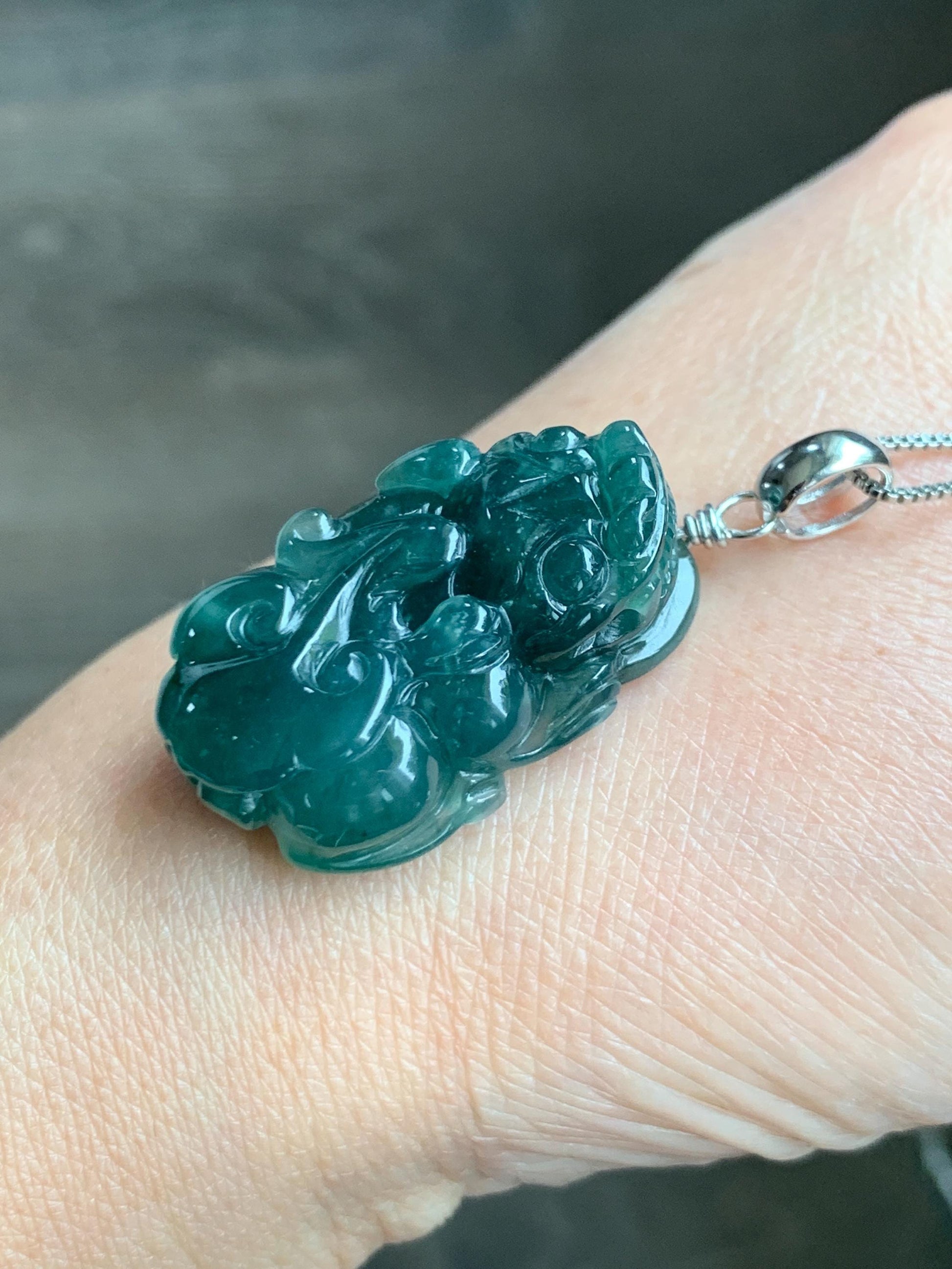 Natural Grade A Guatemalan Icy Translucent Dark Teal Jade Jadeite Pixiu Pendant Sterling Silver 14g 天然冰危深蓝绿翡翠貔貅吊坠 YBW110C