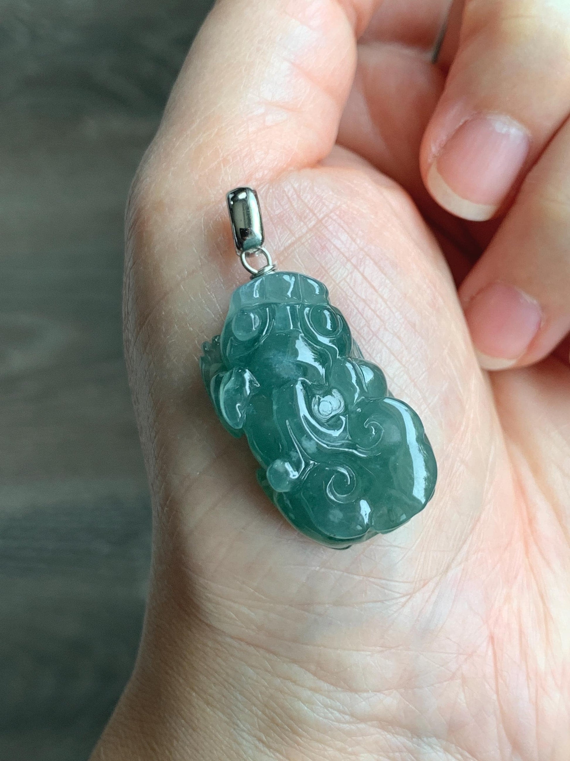 Natural Grade A Guatemalan Icy Translucent Dark Teal Jade Jadeite Pixiu Pendant Sterling Silver 12g 天然冰危深蓝绿翡翠貔貅吊坠 YBW110A