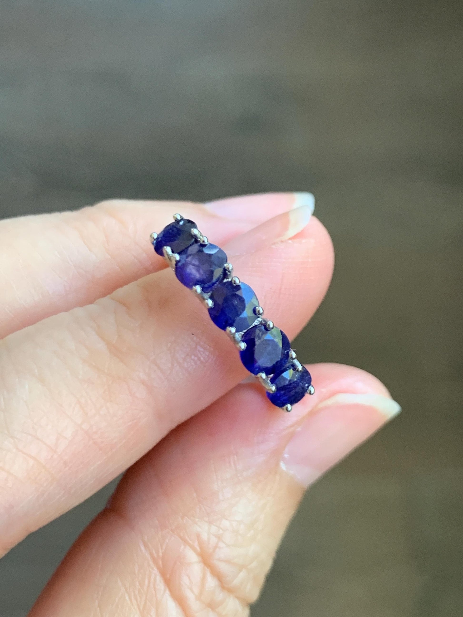 Natural Genuine Dark Blue Sapphire 5-Stone Band Ring Round Brilliant Cut 4.5-4.6mm Sterling Silver Size 7 US 2g c422